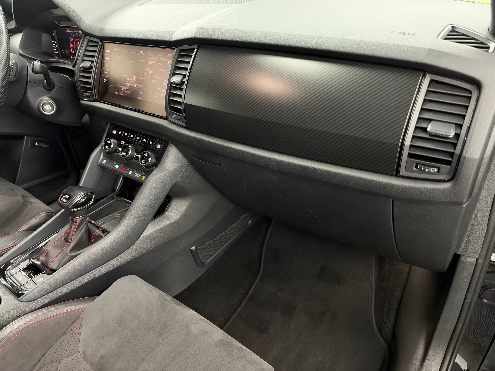 SKODA Kodiaq 2.0 Bi-TDI SCR RS 4x4 DSG-image-11