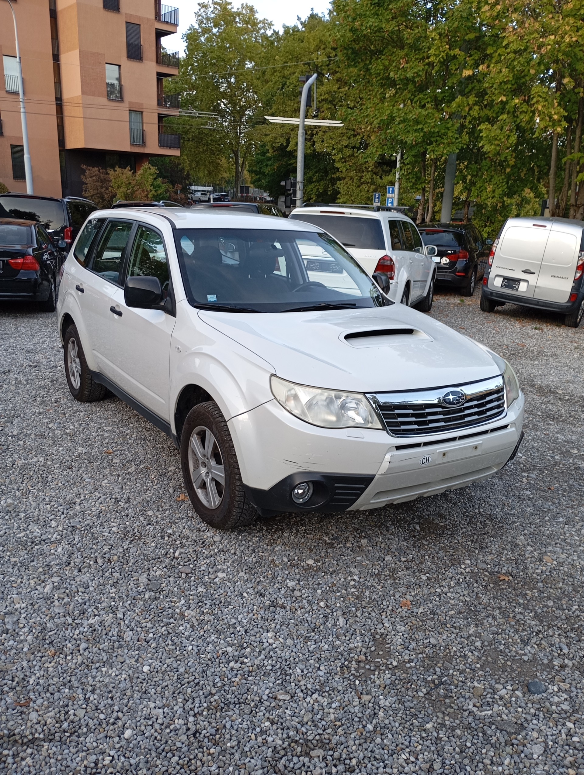 SUBARU Forester 2.0D X Swiss-image-2