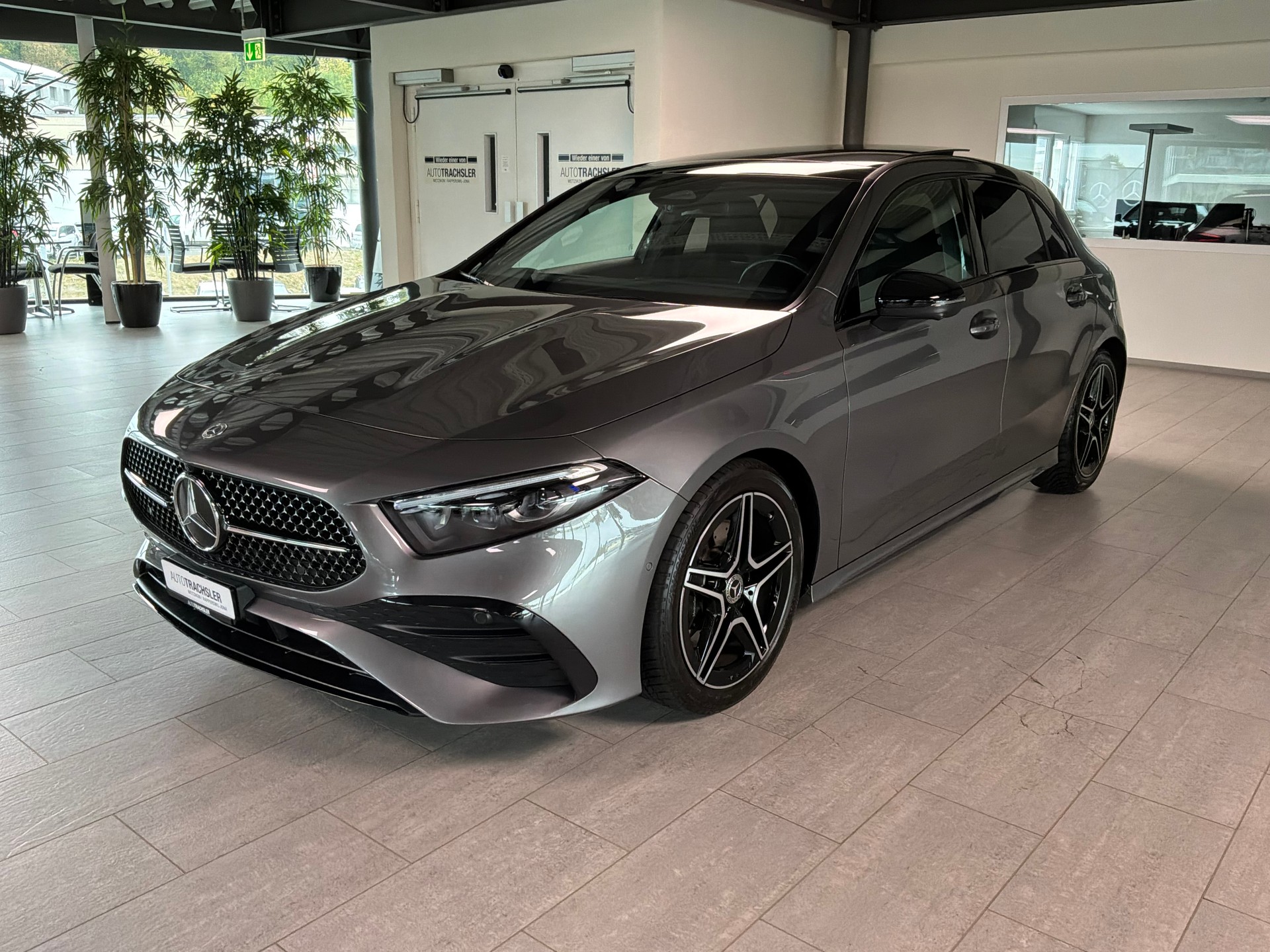 MERCEDES-BENZ A 220 4Matic 8G-DCT-image-3