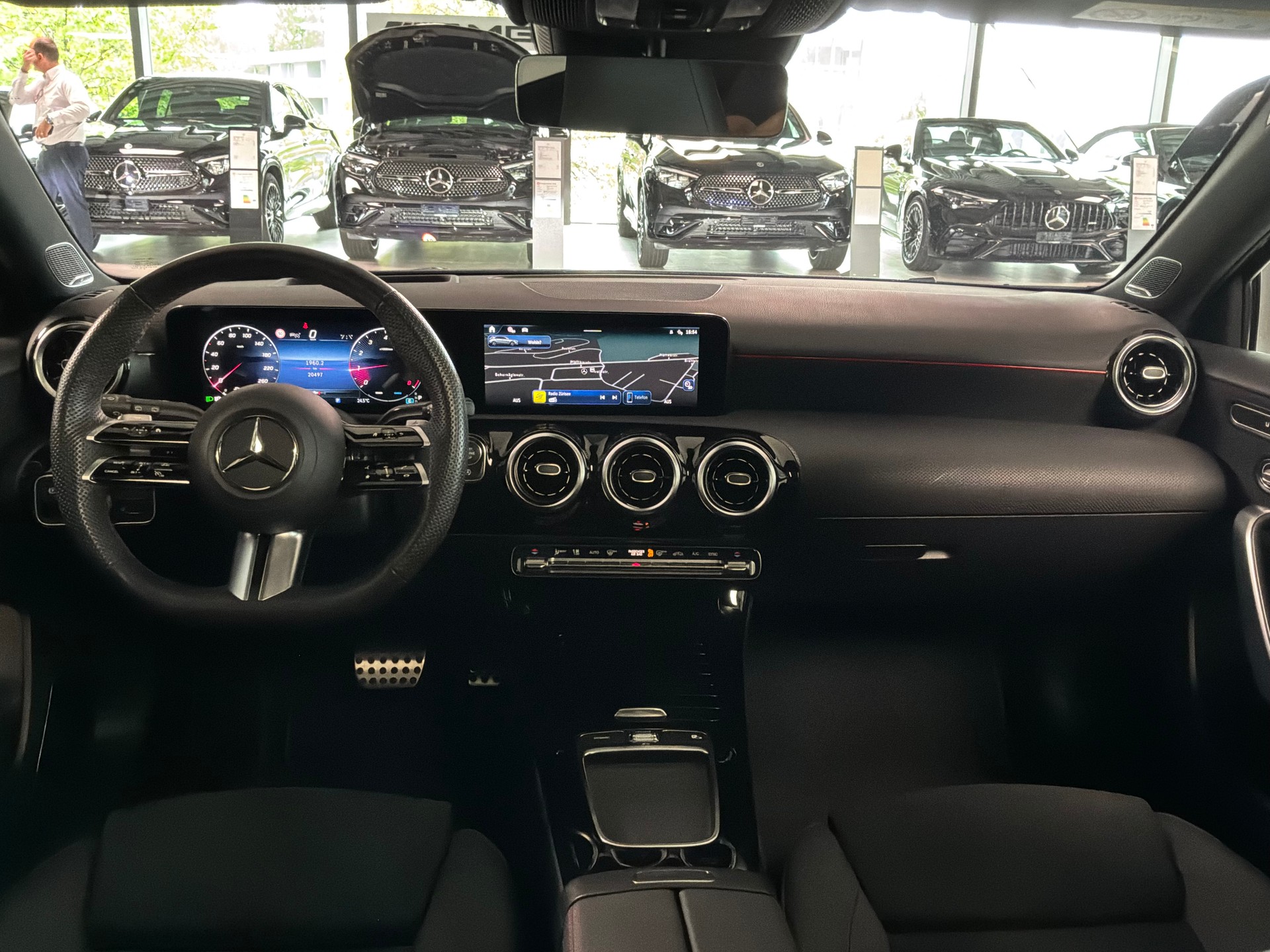 MERCEDES-BENZ A 220 4Matic 8G-DCT-image-10