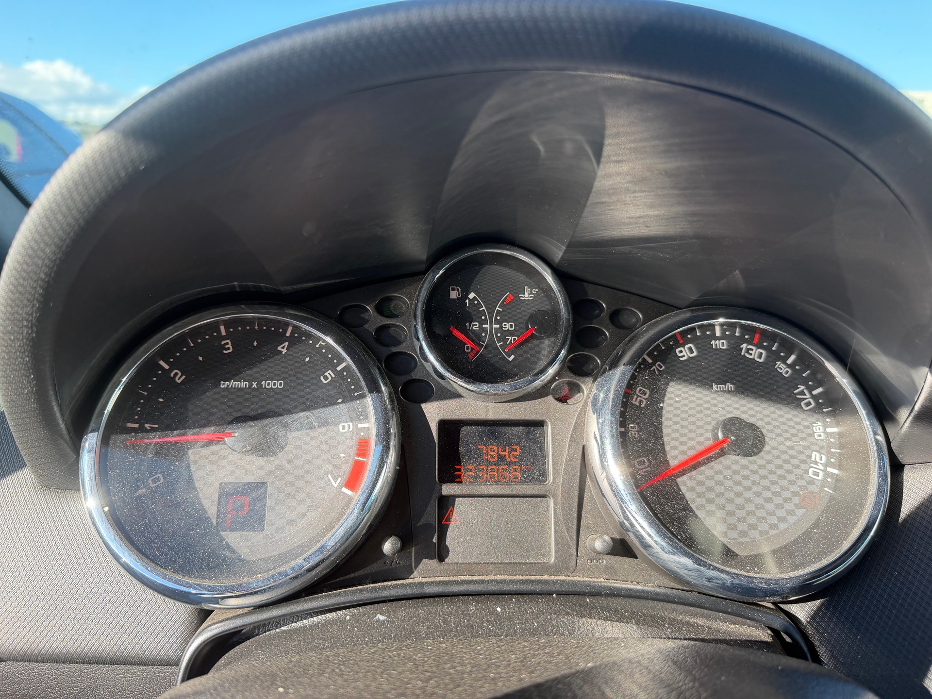 PEUGEOT 207 CC 1.6 16V Allure Automatic-image-9