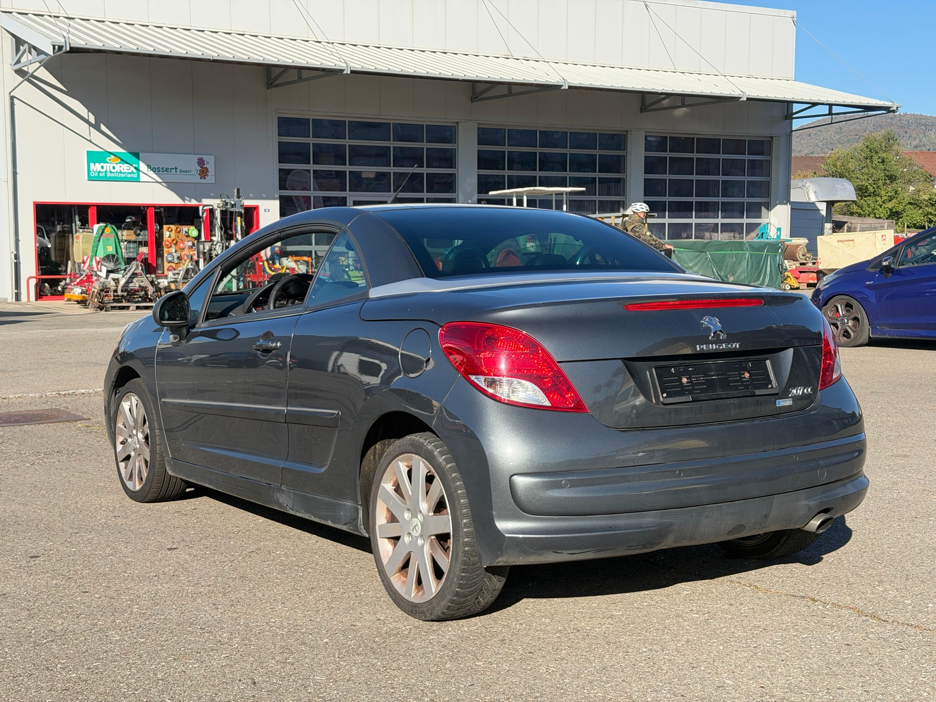 PEUGEOT 207 CC 1.6 16V Allure Automatic-image-5