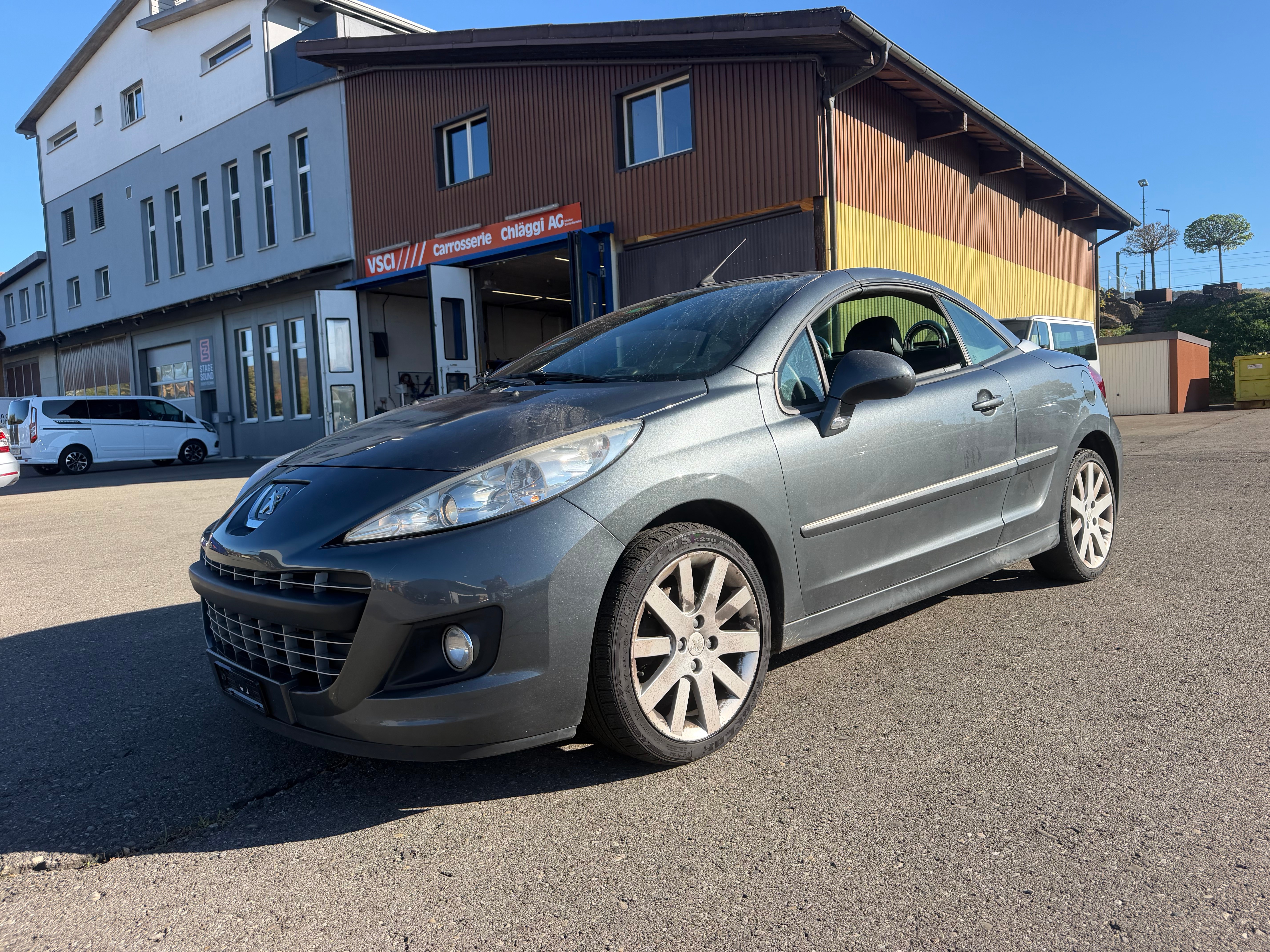 Car photo