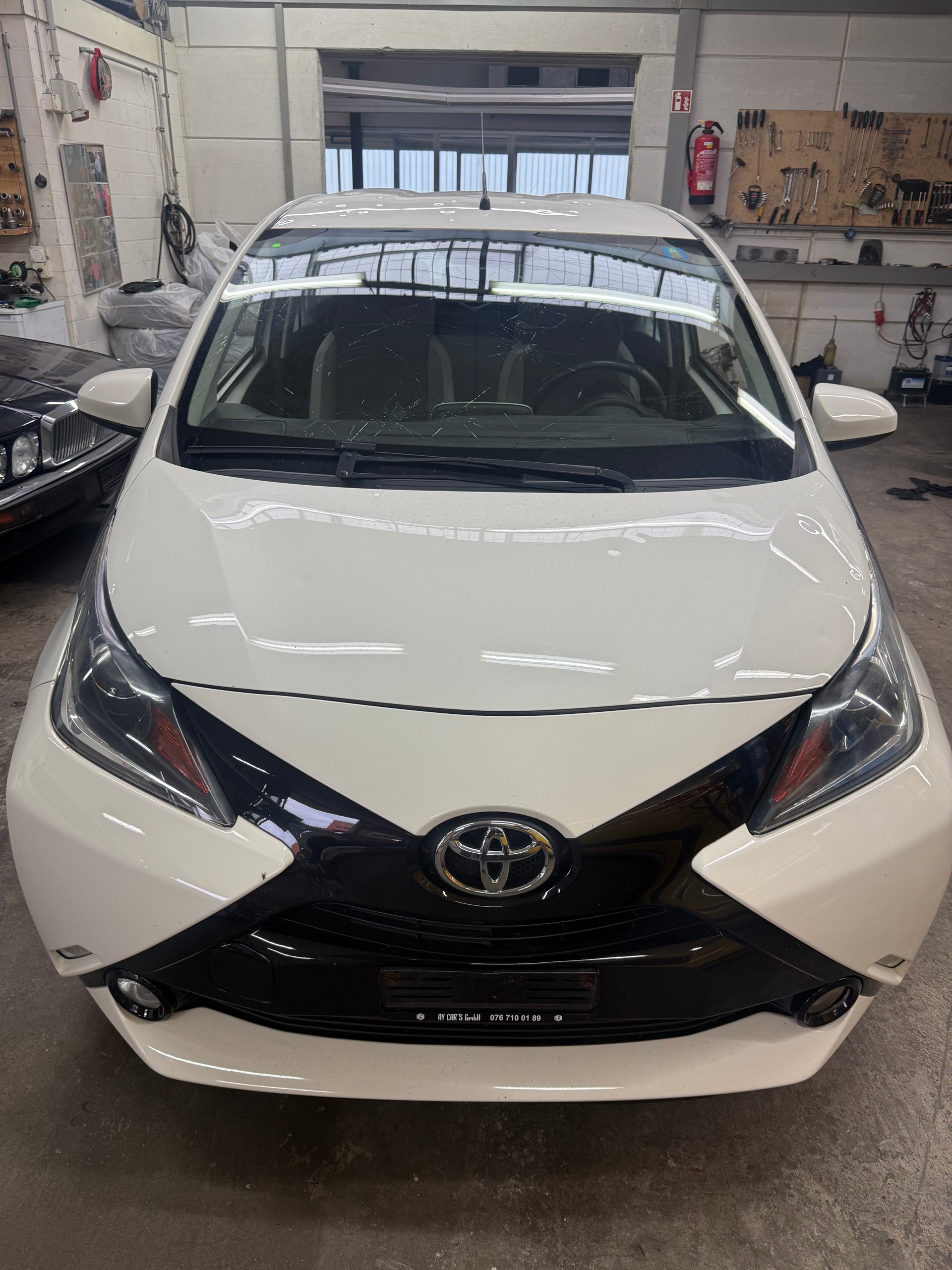 TOYOTA Aygo 1.0 VVT-i x-play-image-0