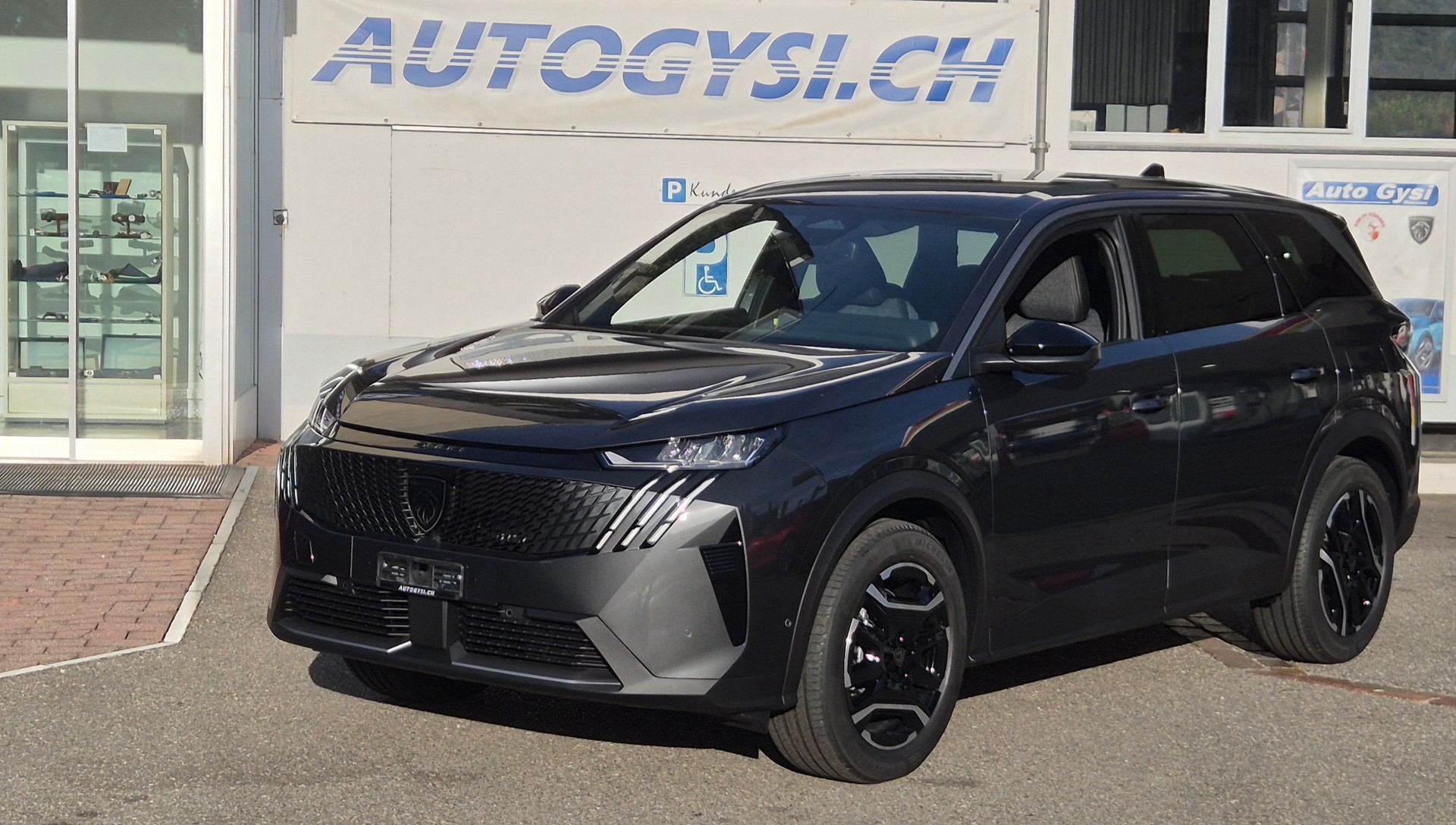 PEUGEOT 5008 210 73kWh Allure Pr. KMU Helvetia