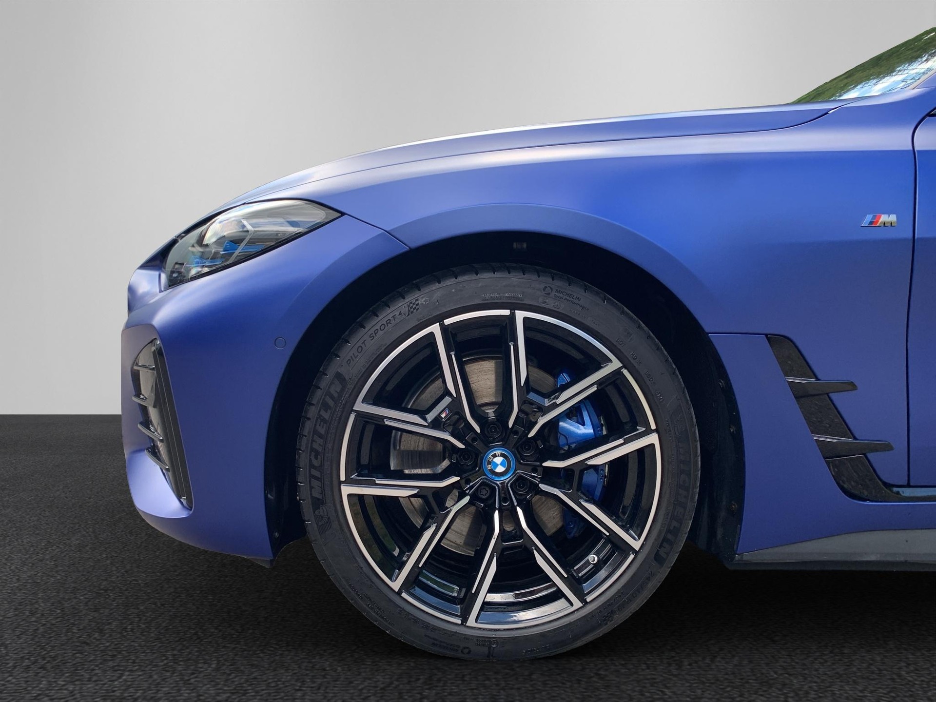 BMW i4 M50-image-9