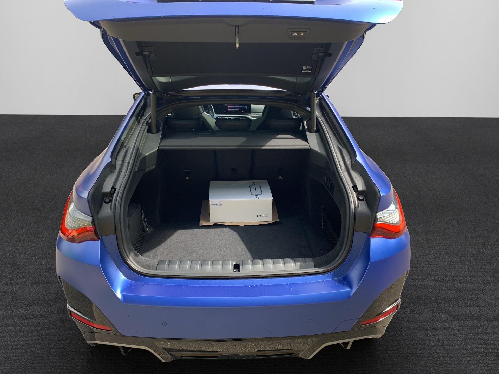 BMW i4 M50-image-18