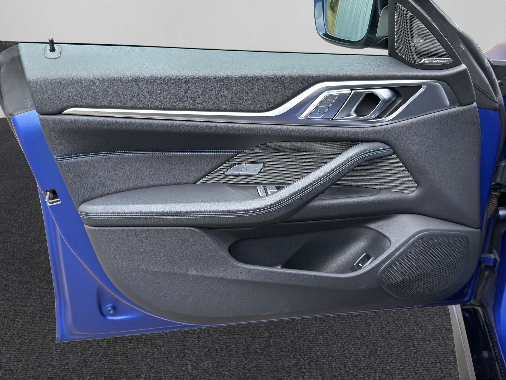 BMW i4 M50-image-16