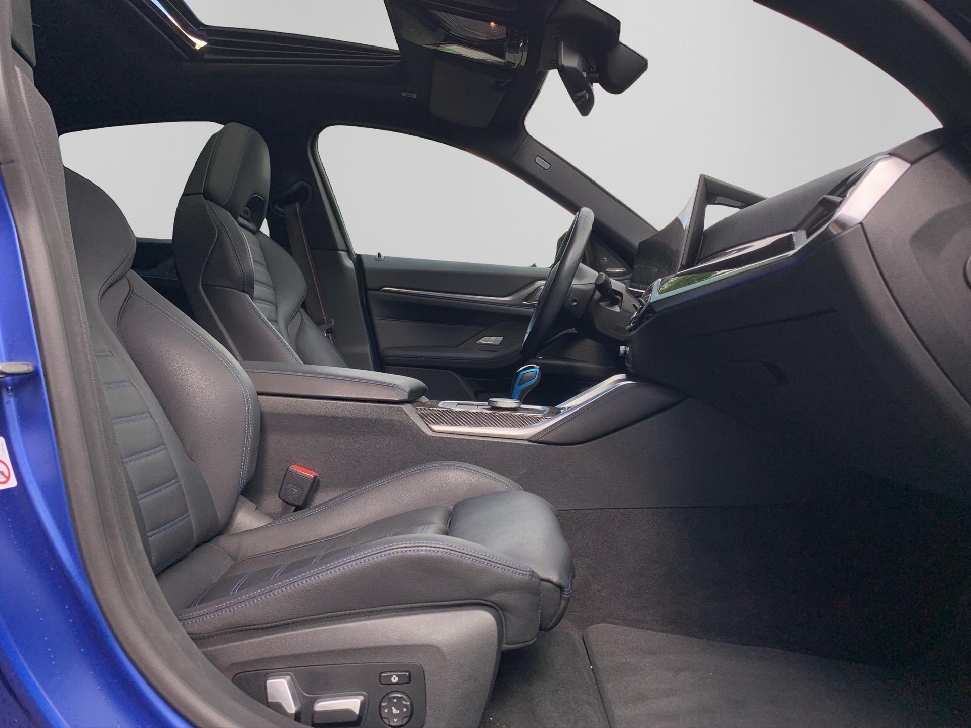 BMW i4 M50-image-14