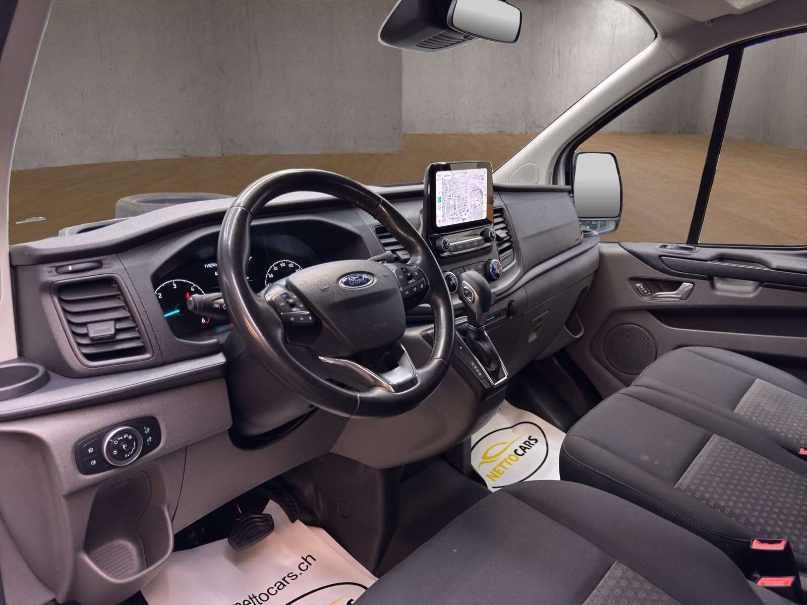 FORD Transit Custom 320 L1H1 Trend A-image-9