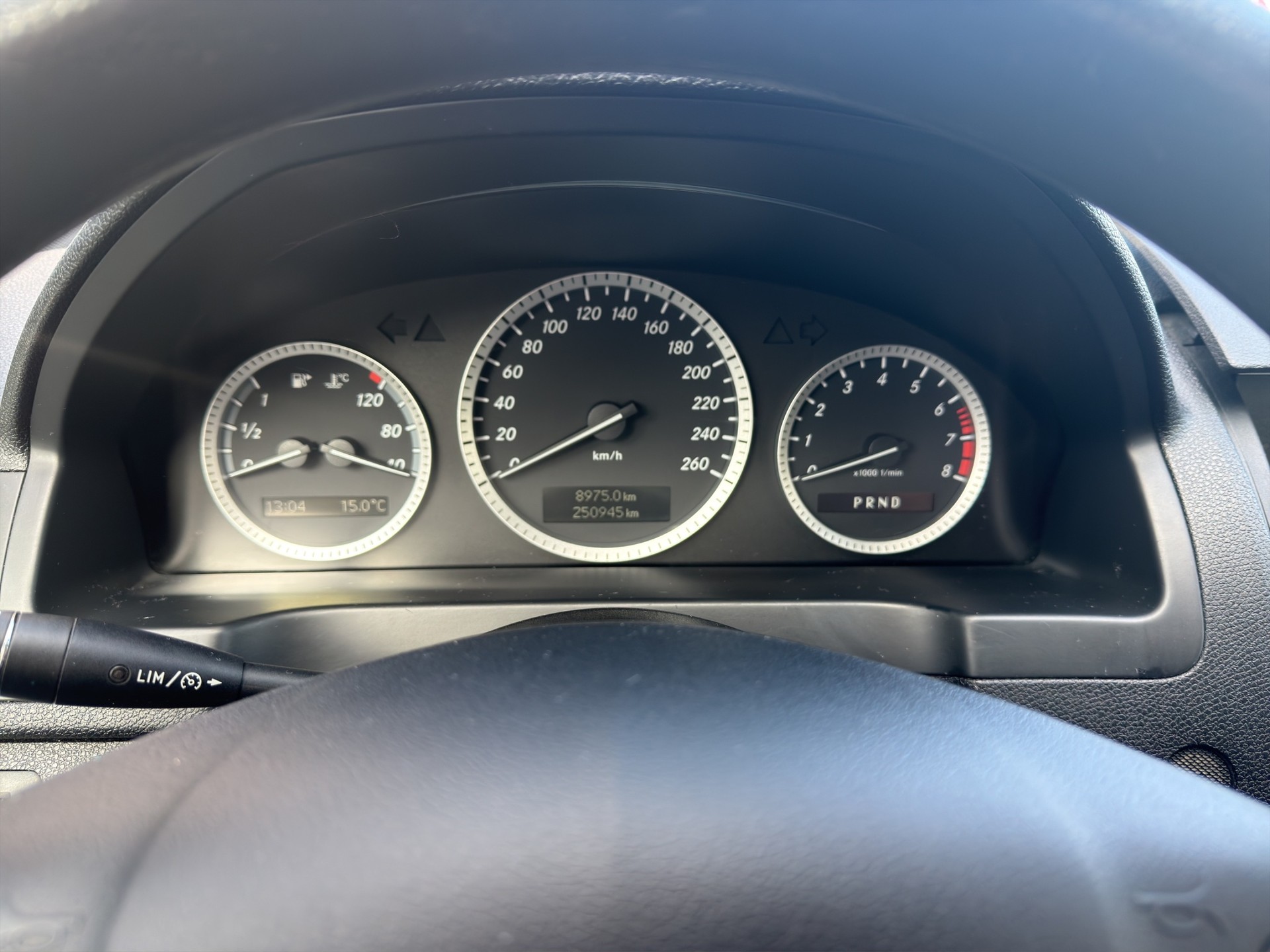 MERCEDES-BENZ C 180 CGI BlueEfficiency Avantgarde Automatic-image-14