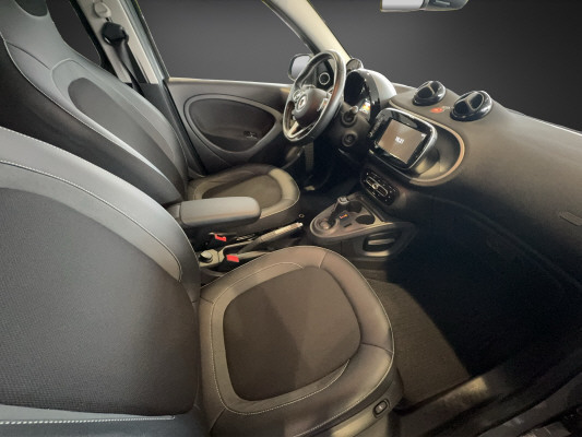 SMART forfour Brabus-image-11
