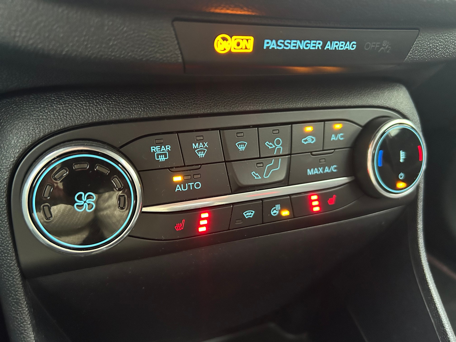 FORD Fiesta 1.0 SCTi MHEV ST Line X Automat-image-12