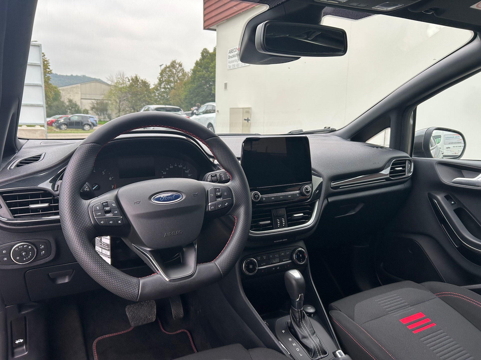 FORD Fiesta 1.0 SCTi MHEV ST Line X Automat-image-9