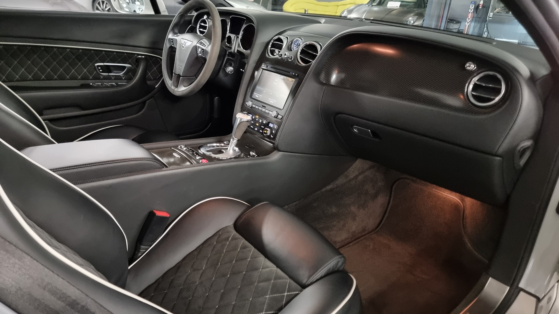 BENTLEY Continental Supersports 6.0-image-14