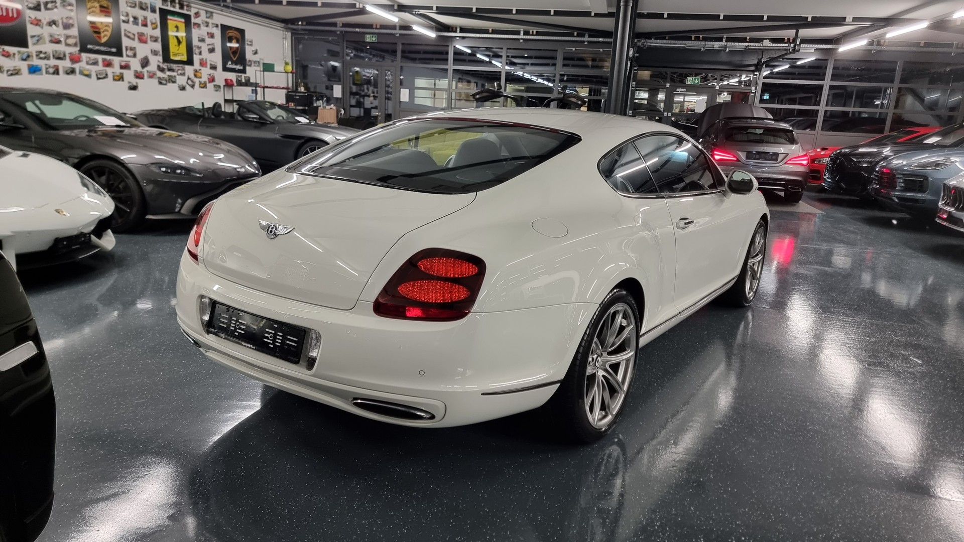 BENTLEY Continental Supersports 6.0-image-6
