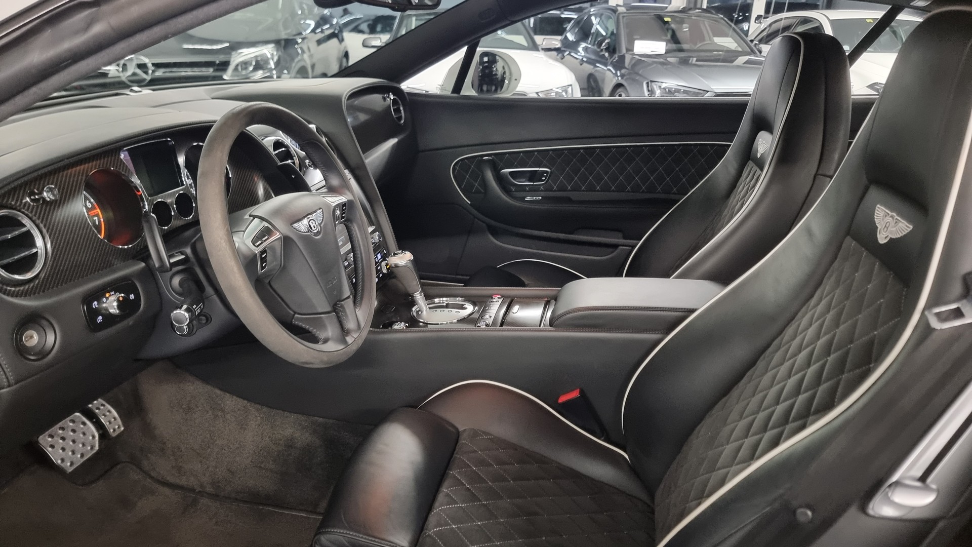 BENTLEY Continental Supersports 6.0-image-12