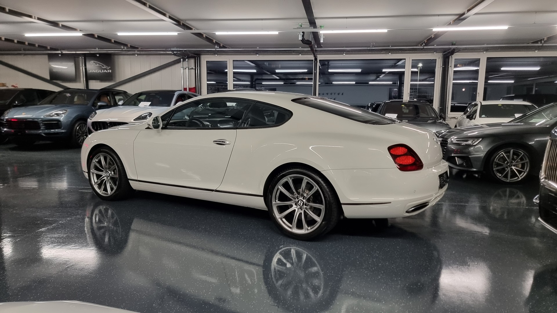 BENTLEY Continental Supersports 6.0-image-7