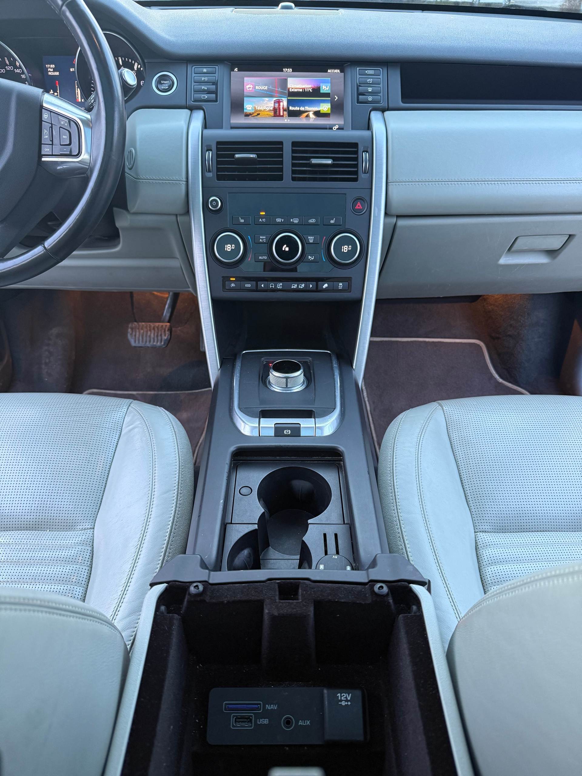LAND ROVER Discovery Sport 2.0 Si4 HSE Luxury AT9-image-10
