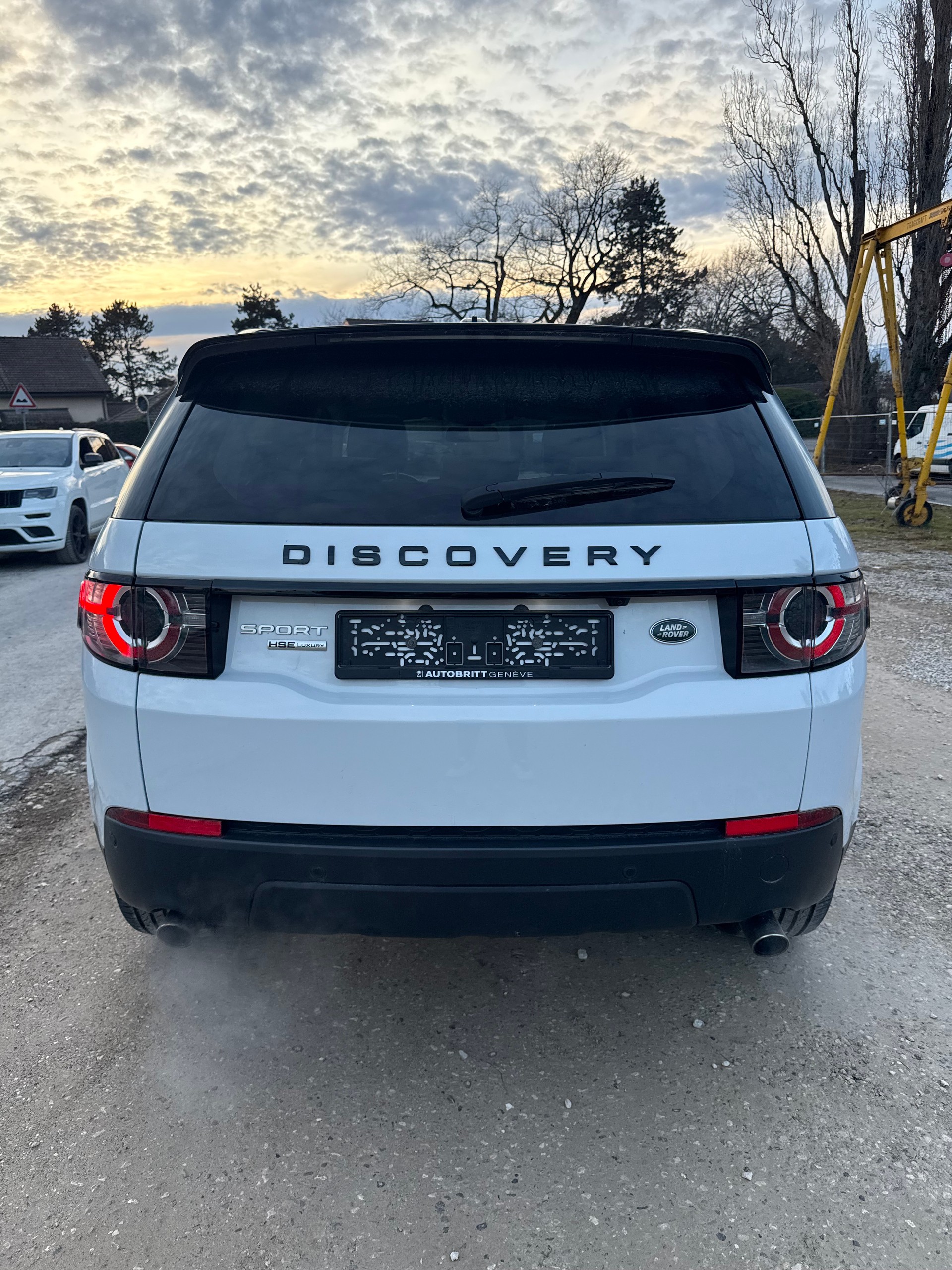 LAND ROVER Discovery Sport 2.0 Si4 HSE Luxury AT9-image-4