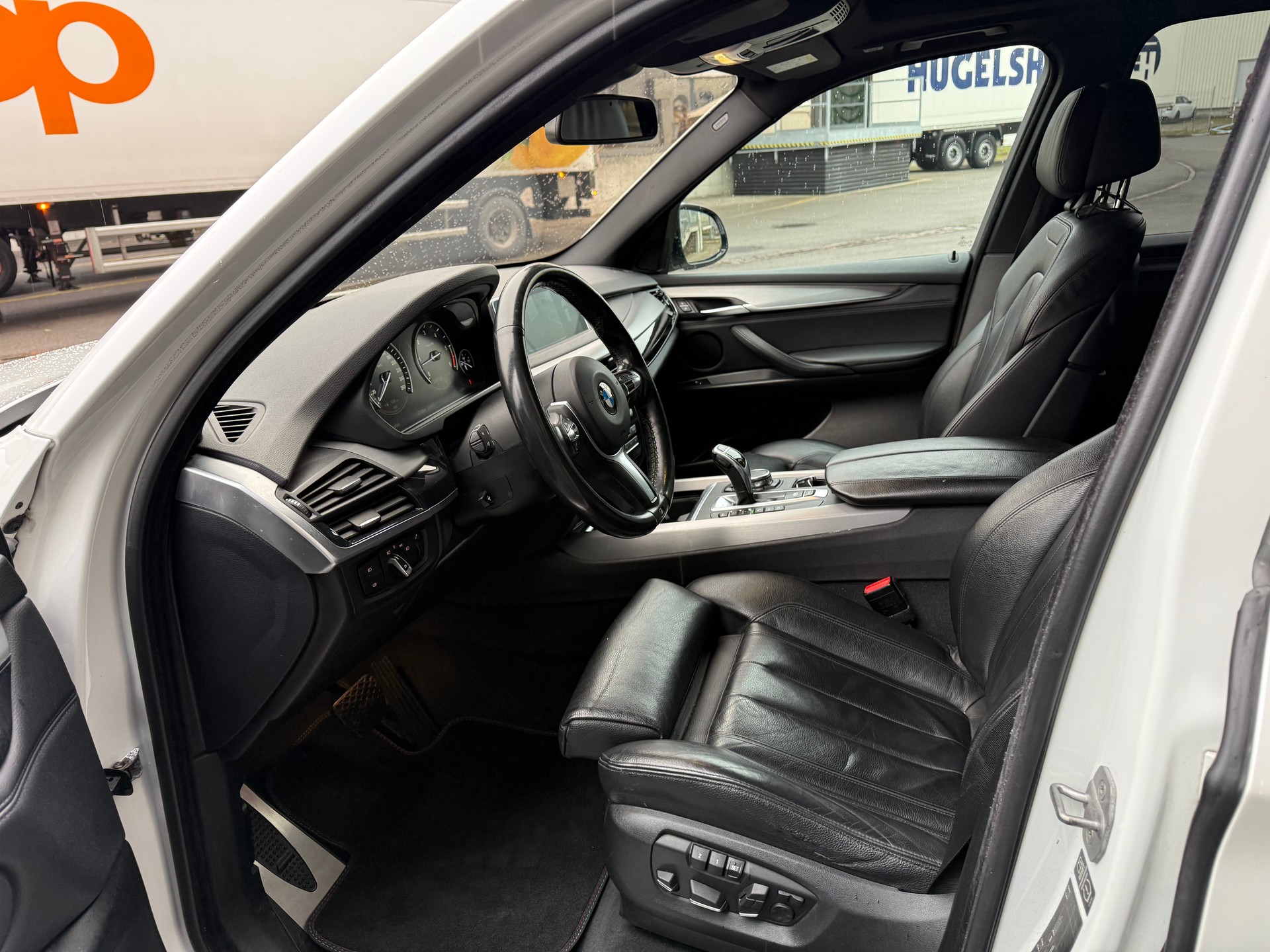 BMW X5 xDrive 40d M-Paket Steptronic-image-8