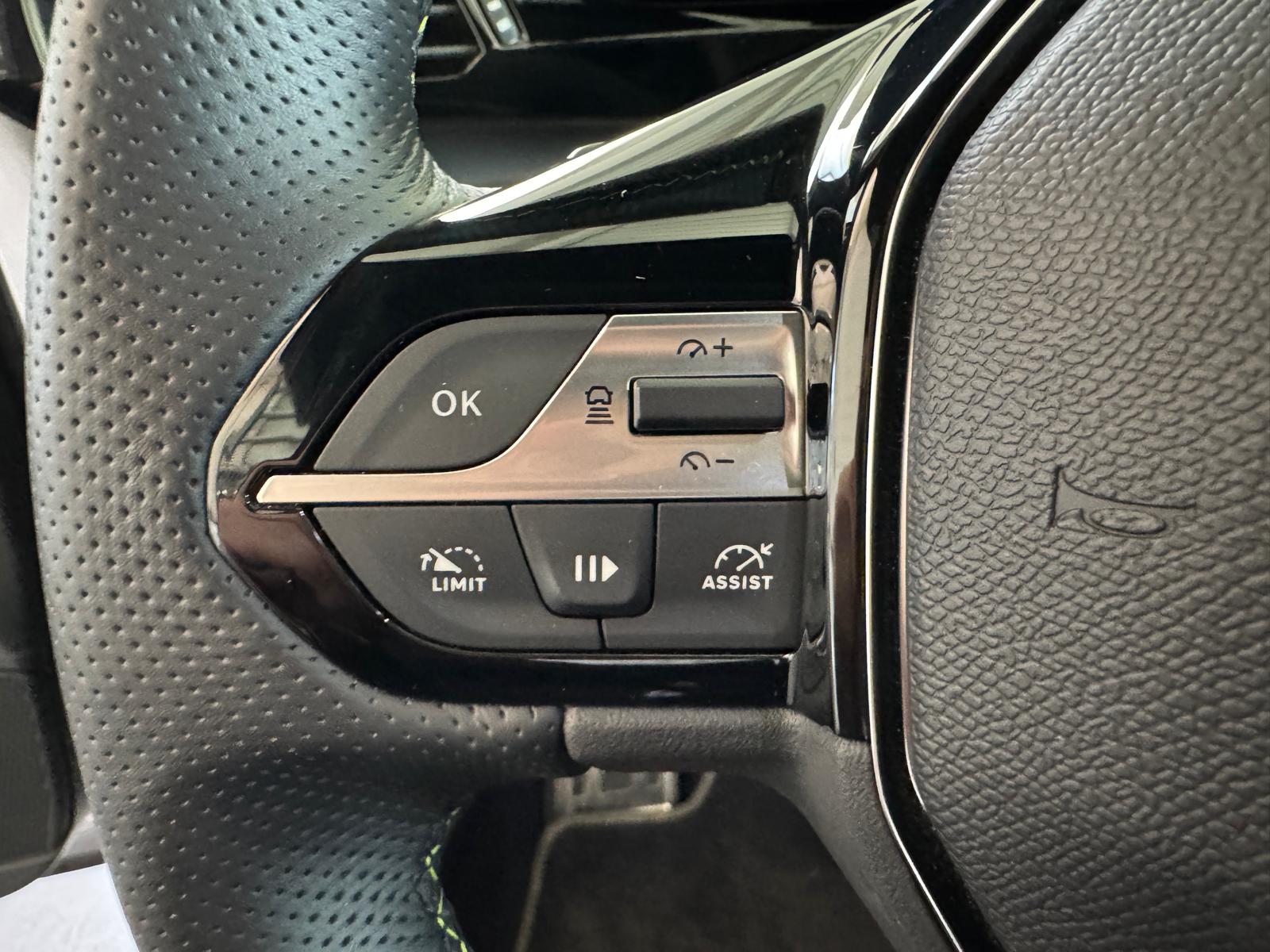 PEUGEOT 308 1.6 PHEV 225 GT-image-9