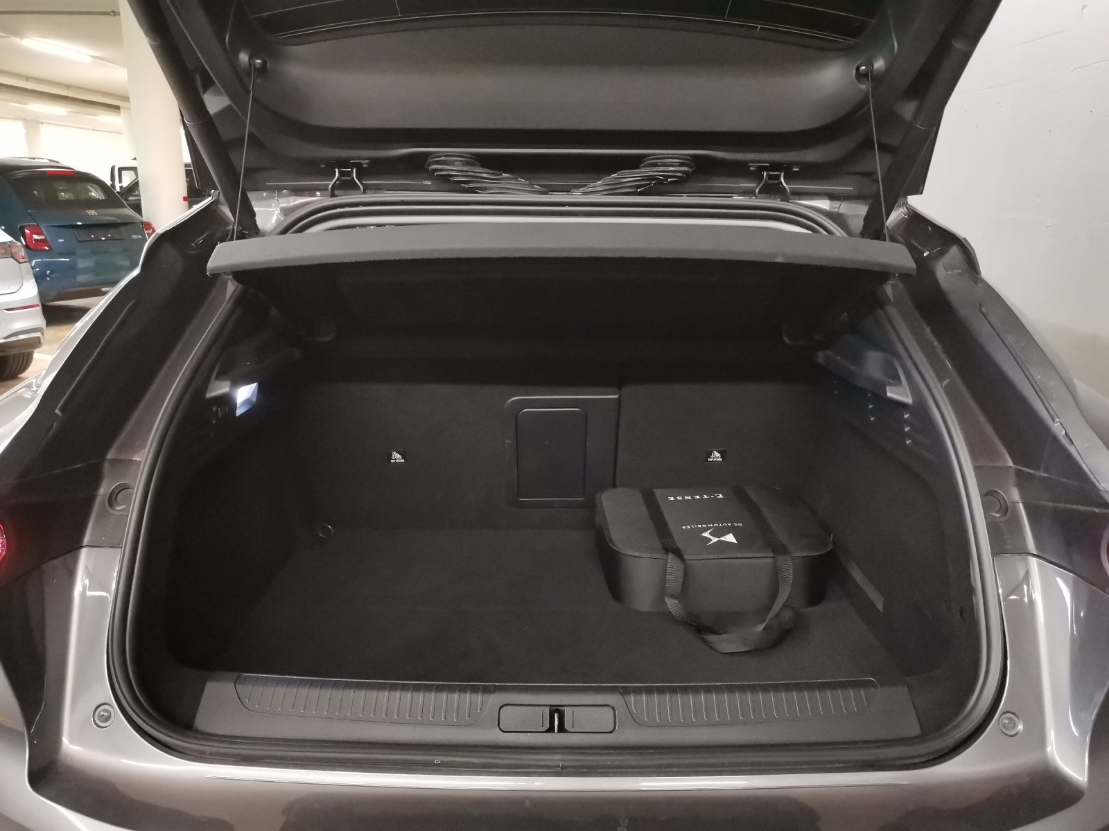 DS AUTOMOBILES DS4 1.6 E-Tense Trocadero-image-10