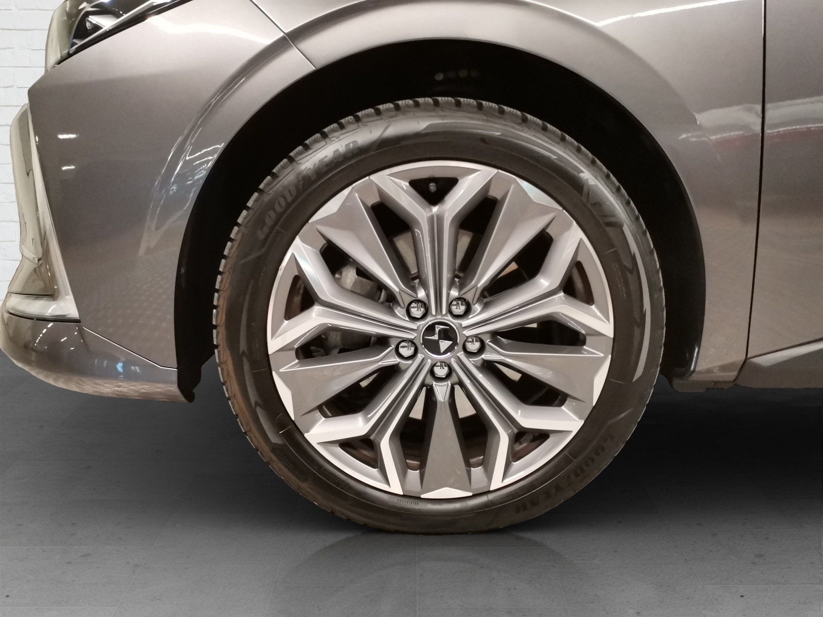 DS AUTOMOBILES DS4 1.6 E-Tense Trocadero-image-5