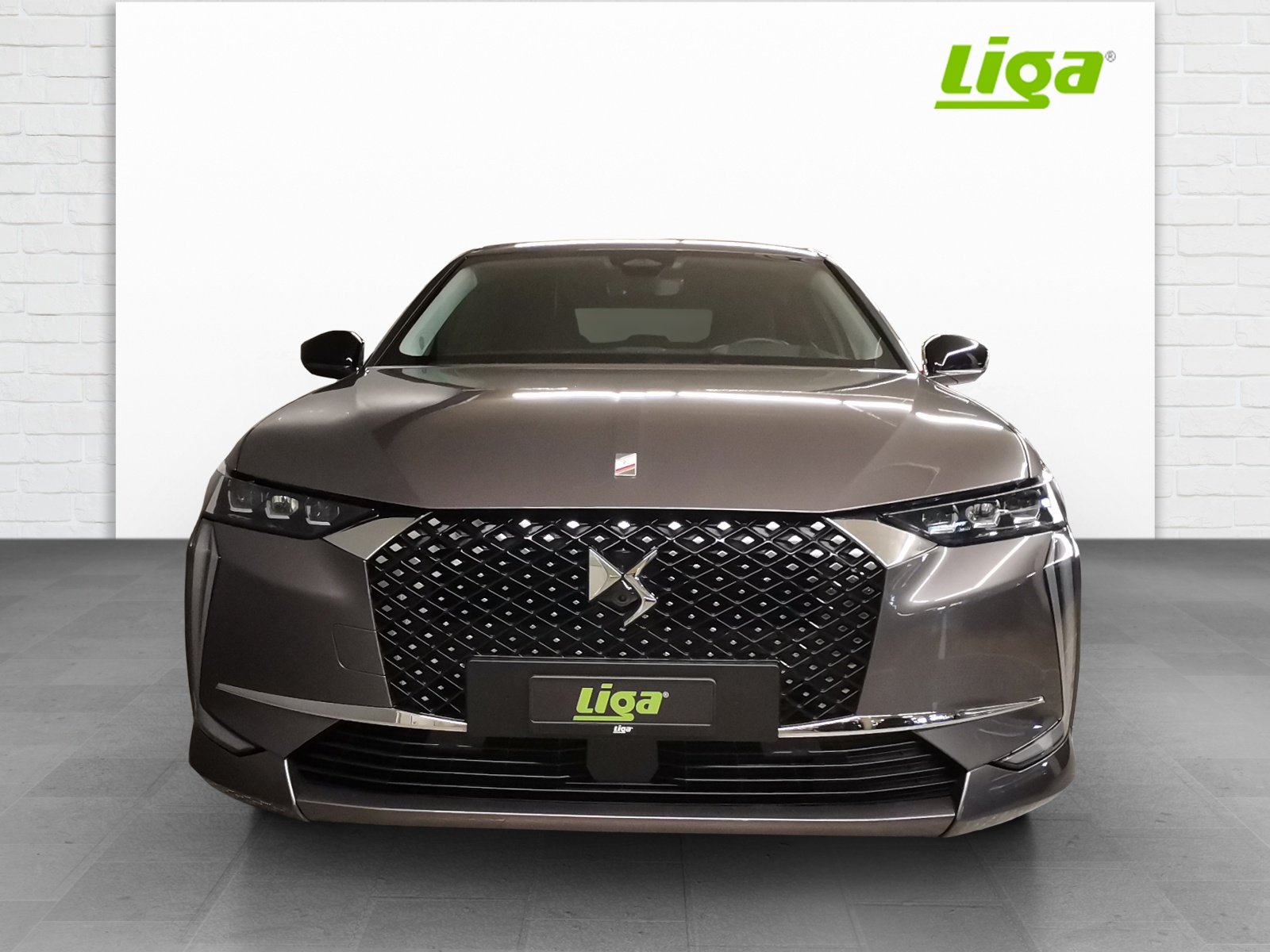 DS AUTOMOBILES DS4 1.6 E-Tense Trocadero-image-2