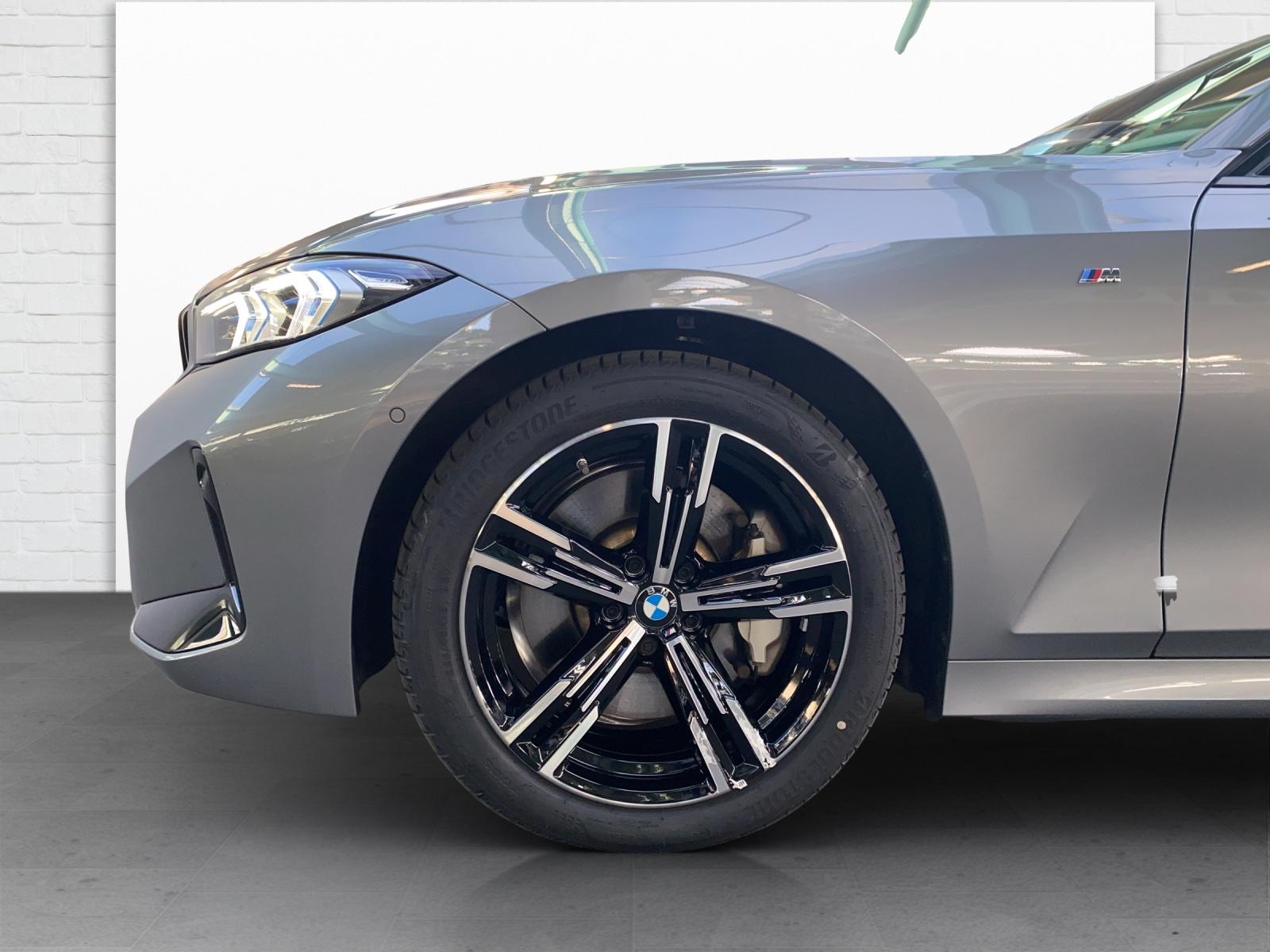 BMW 330d xDrive SAG Touring-image-23