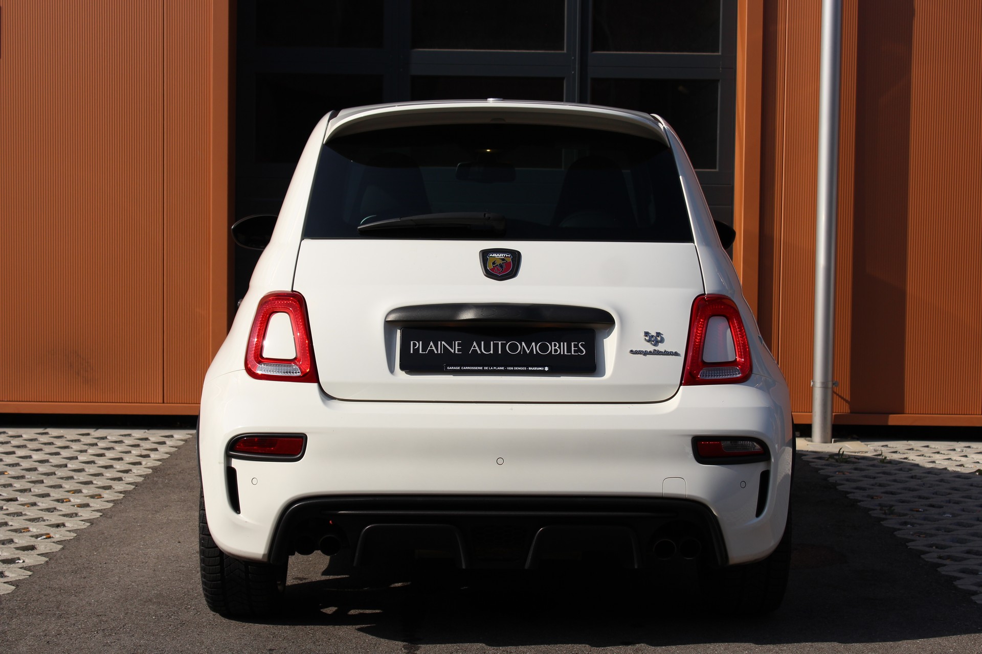 FIAT 595 1.4 16V Turbo Abarth Competizione - "Pack Carbone * Echappement Monza * GPS * Aide au Station. * Distribution faite"-image-4