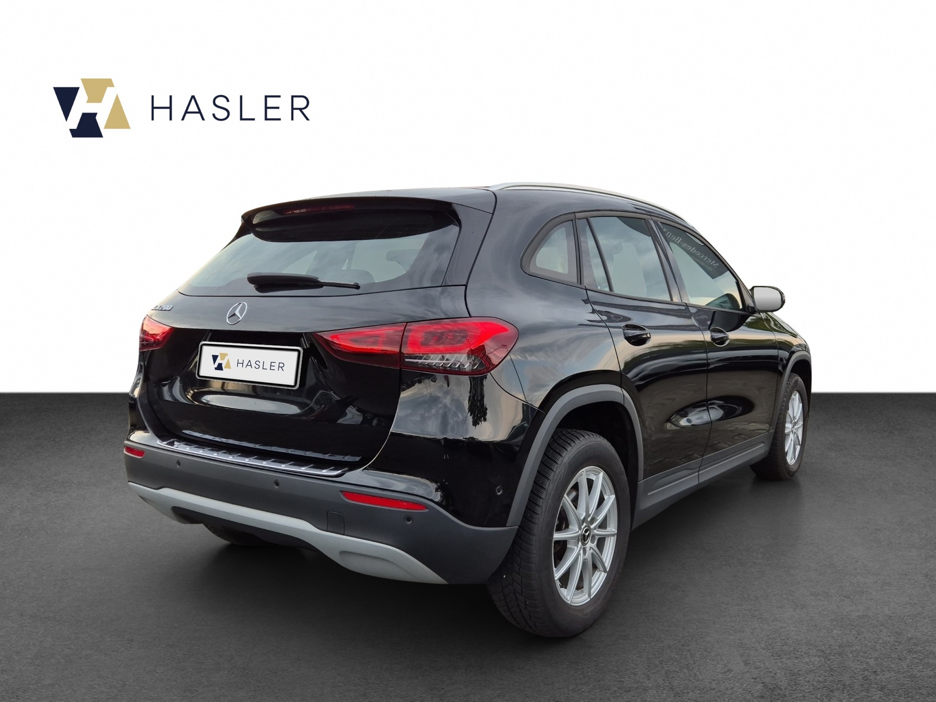 MERCEDES-BENZ GLA 200 7G-DCT-image-5
