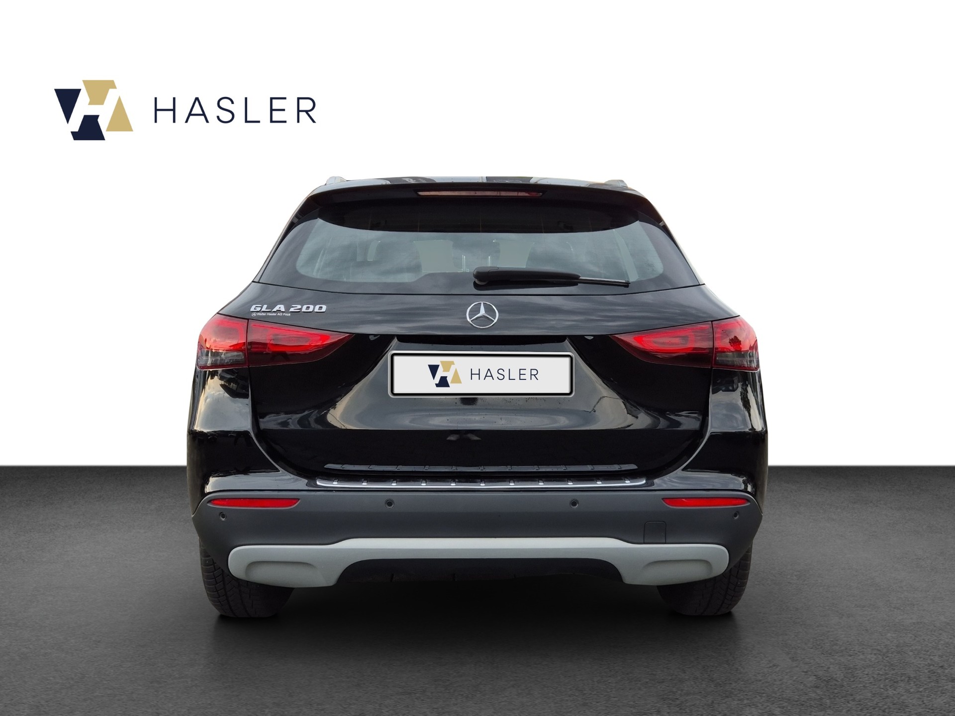 MERCEDES-BENZ GLA 200 7G-DCT-image-4