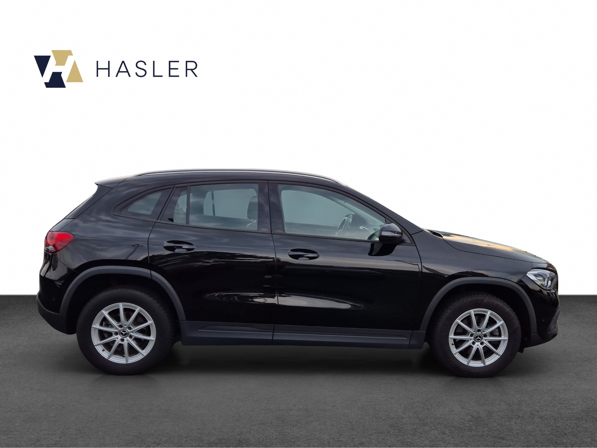 MERCEDES-BENZ GLA 200 7G-DCT-image-6