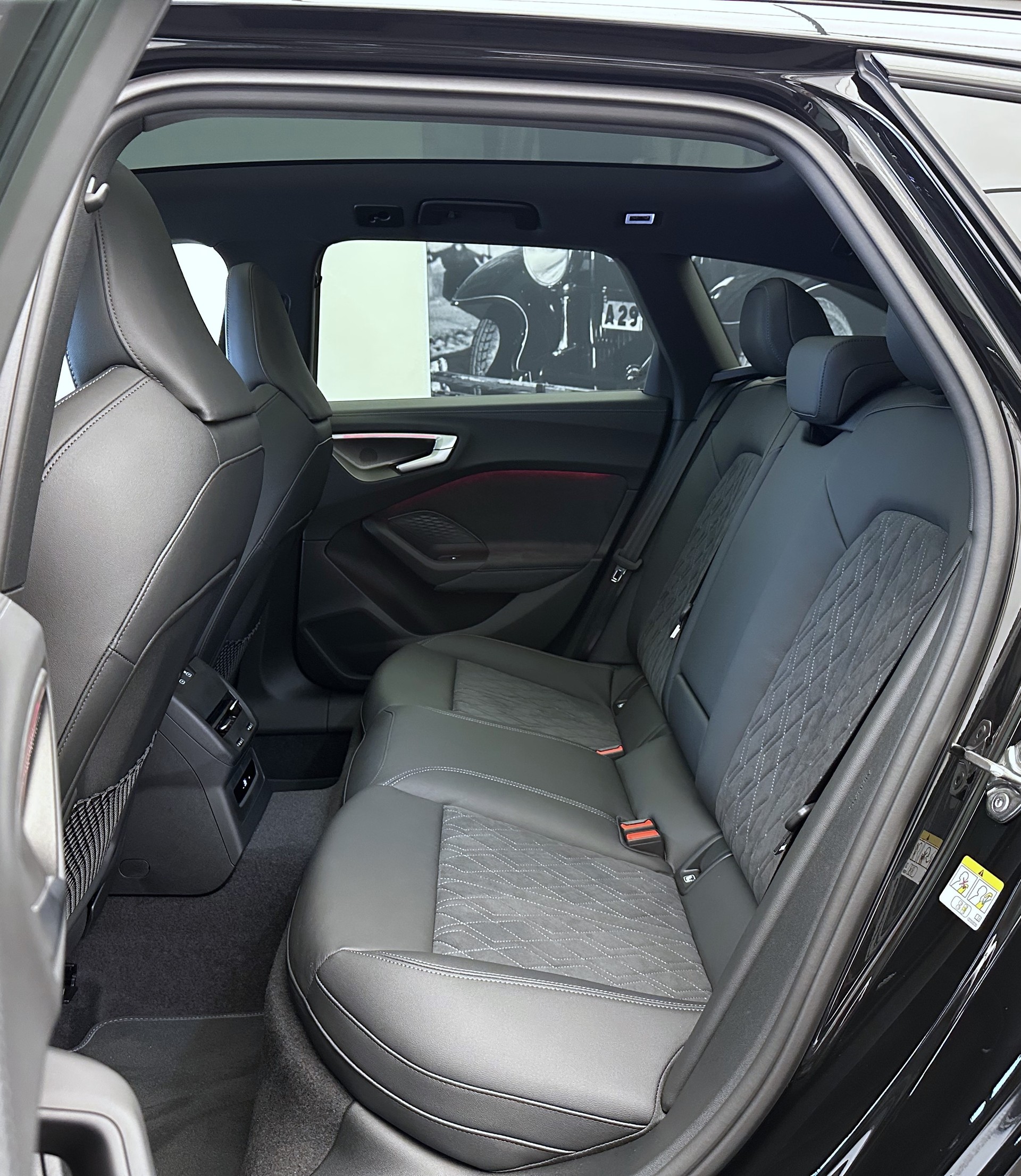 AUDI S5 Avant TFSI quattro S tronic-image-23