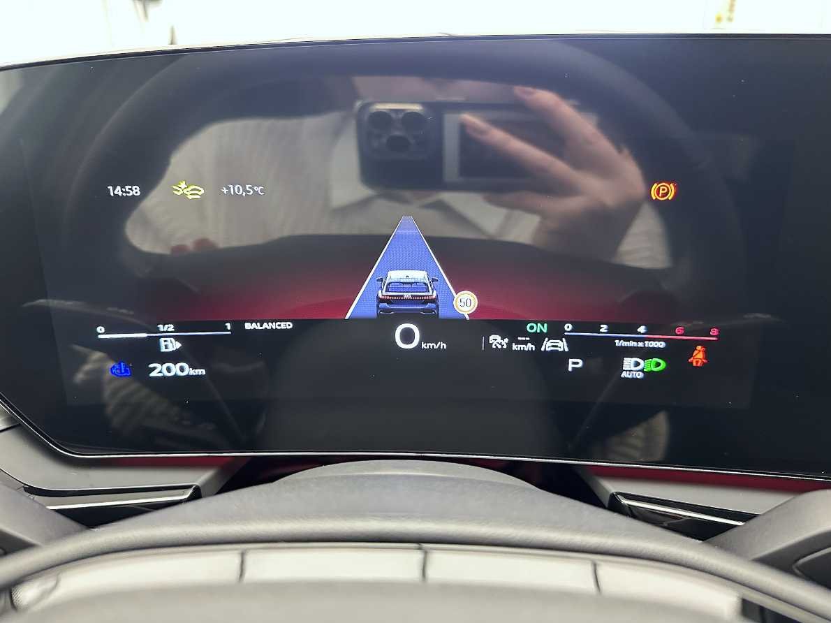 AUDI S5 Avant TFSI quattro S tronic-image-9
