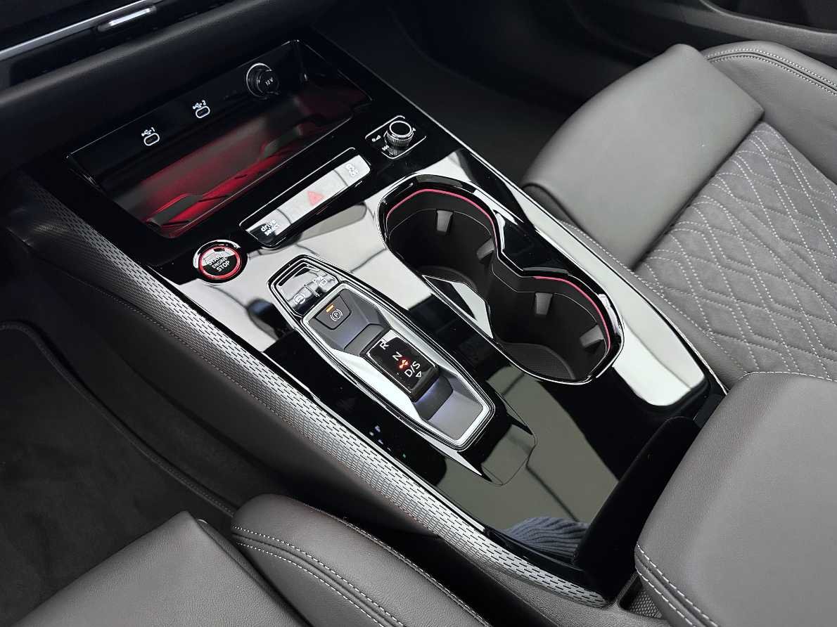 AUDI S5 Avant TFSI quattro S tronic-image-13