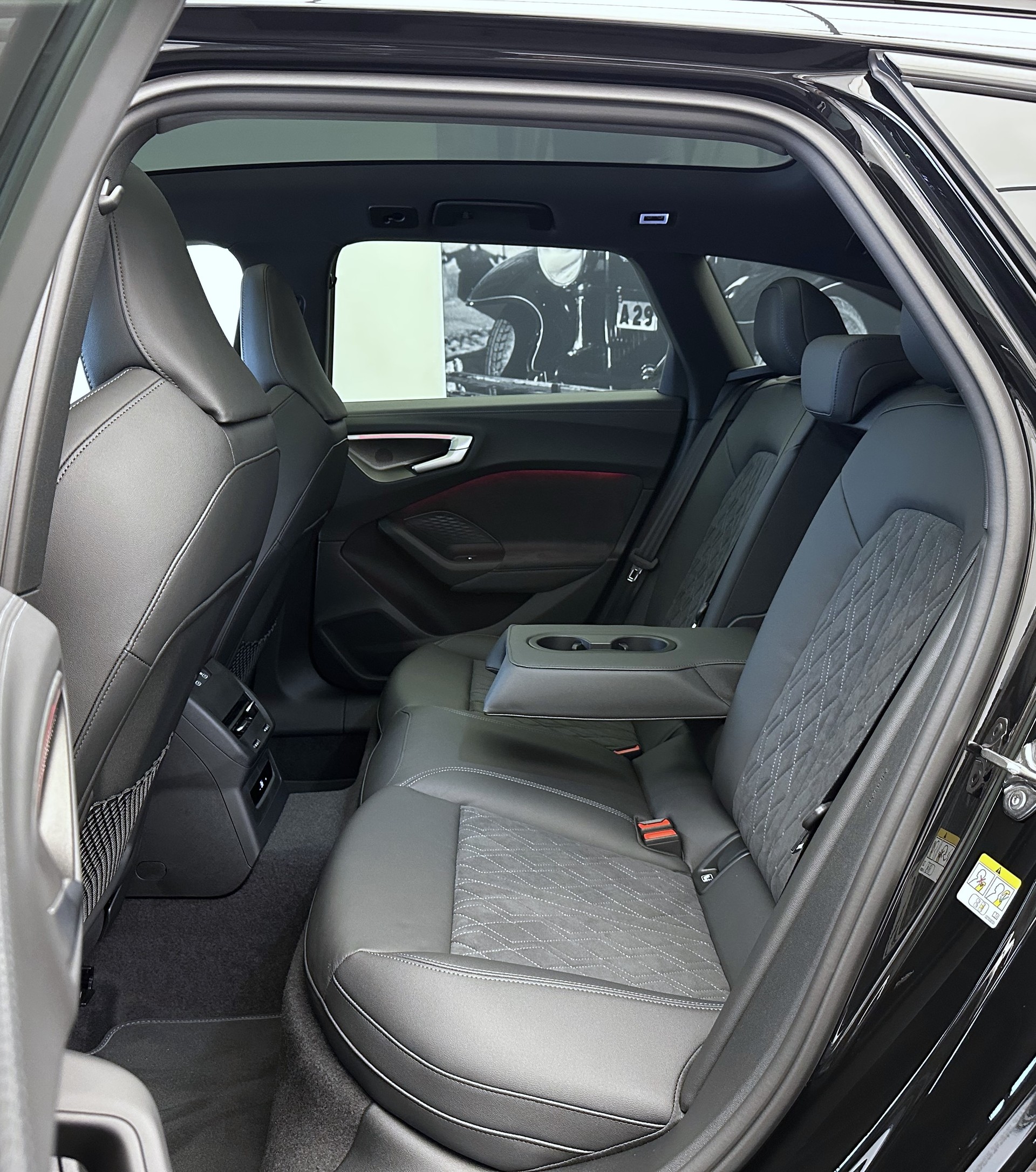 AUDI S5 Avant TFSI quattro S tronic-image-24