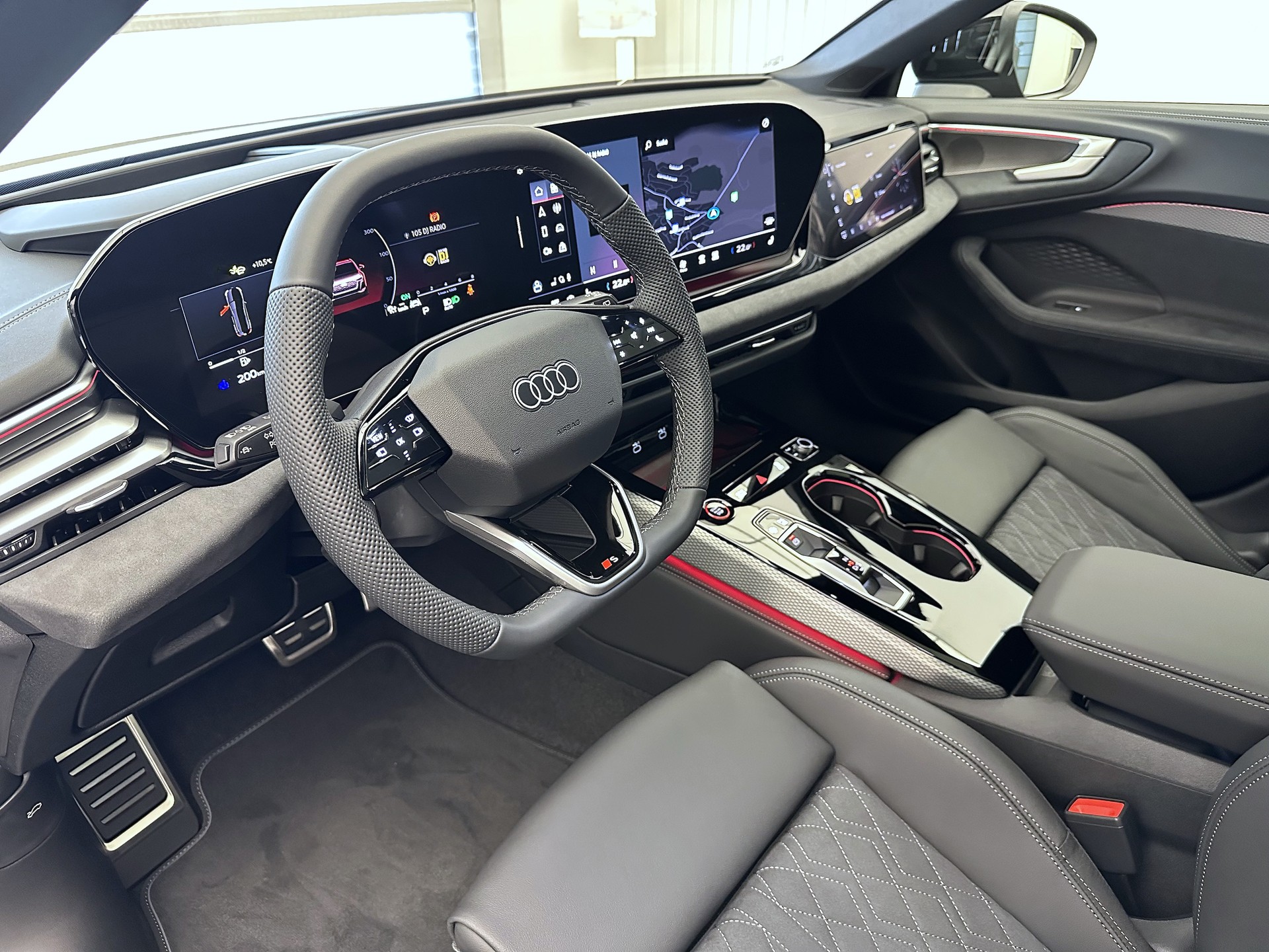 AUDI S5 Avant TFSI quattro S tronic-image-7
