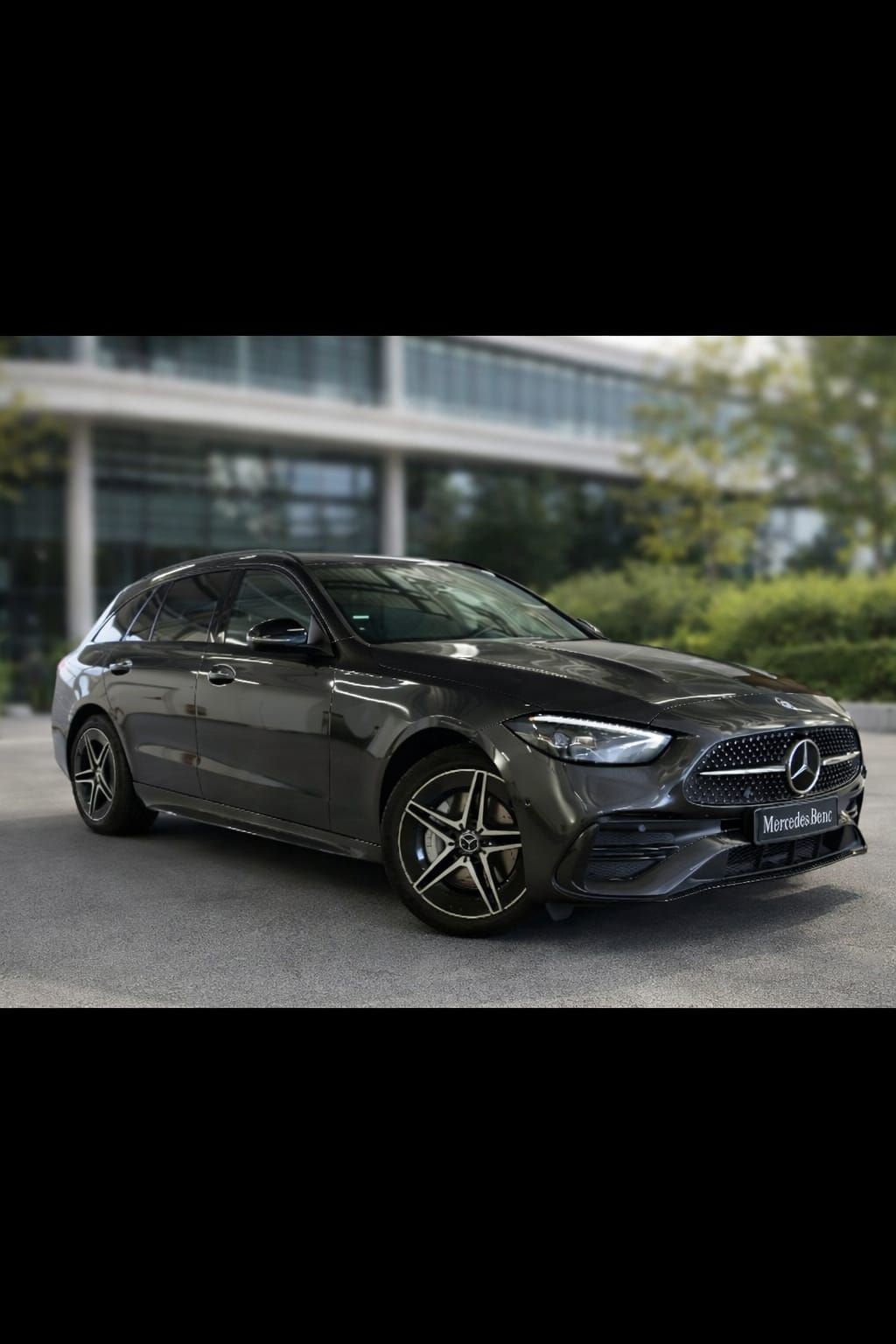 MERCEDES-BENZ C 300 e T AMG Line-image-0