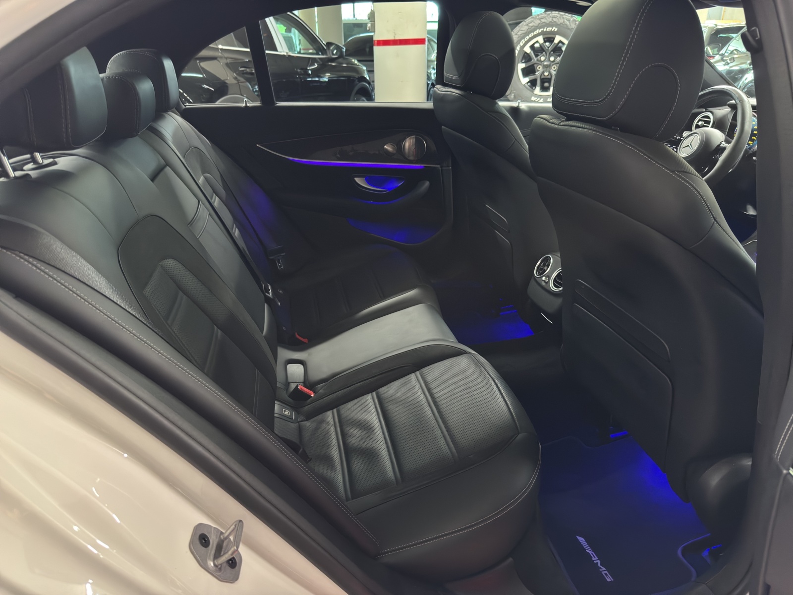 MERCEDES-BENZ AMG E 53 4matic+-image-9