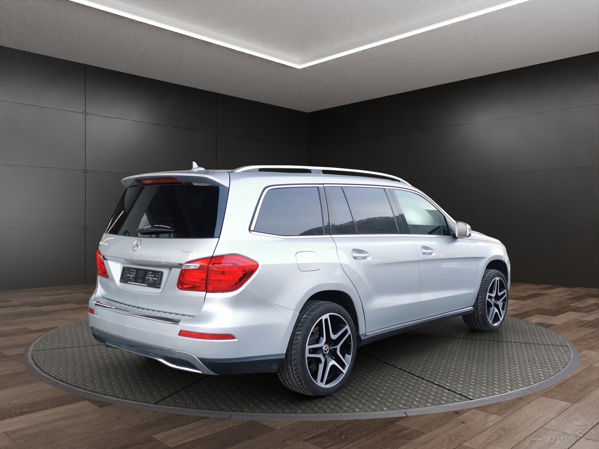 MERCEDES-BENZ GL 350 BlueTEC 4Matic 7G-TRONIC-image-5