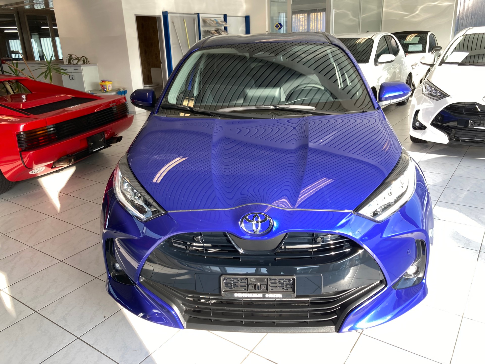 TOYOTA Yaris 1.5 Trend Plus e-CVT-image-1