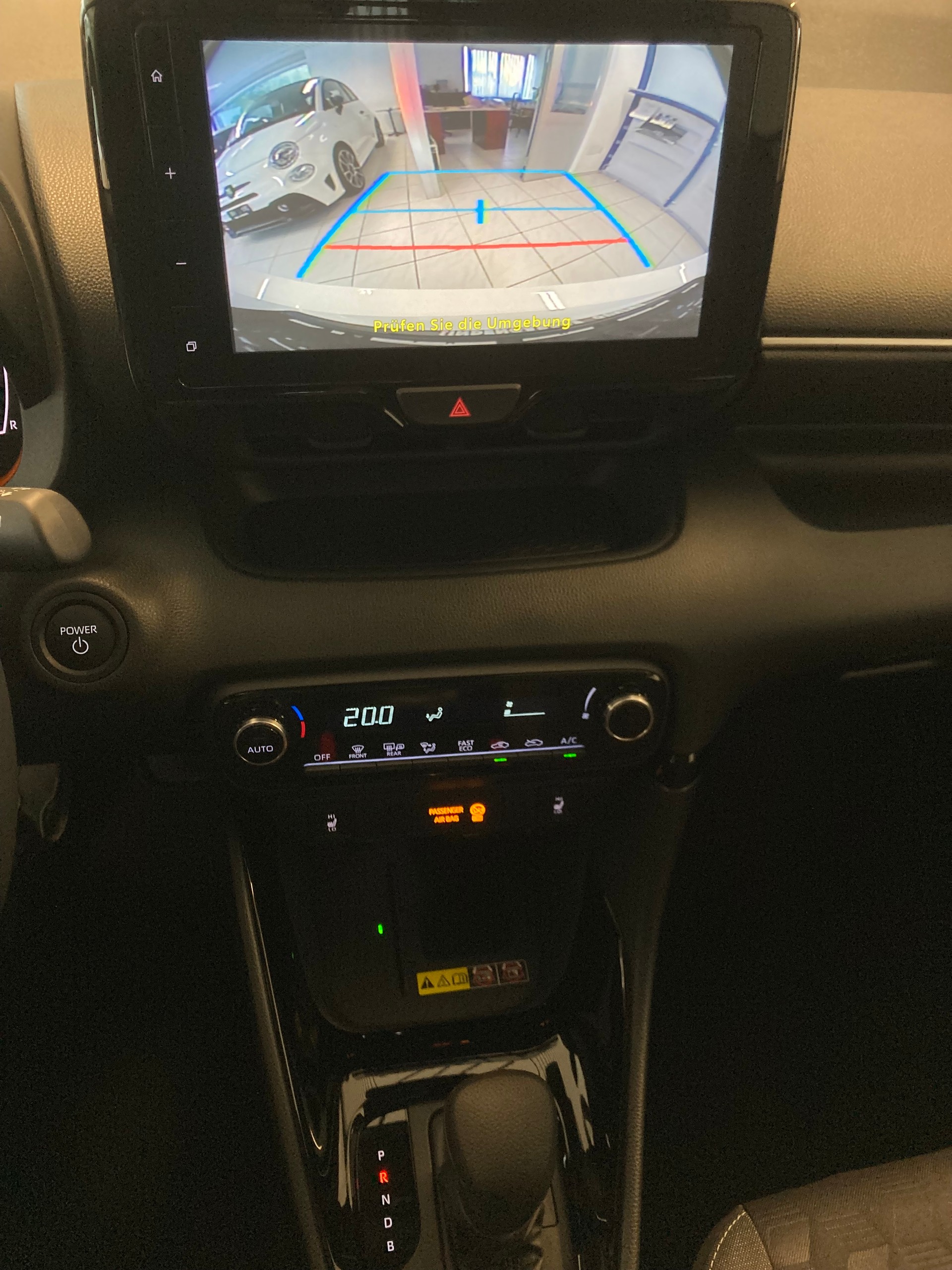 TOYOTA Yaris 1.5 Trend Plus e-CVT-image-10
