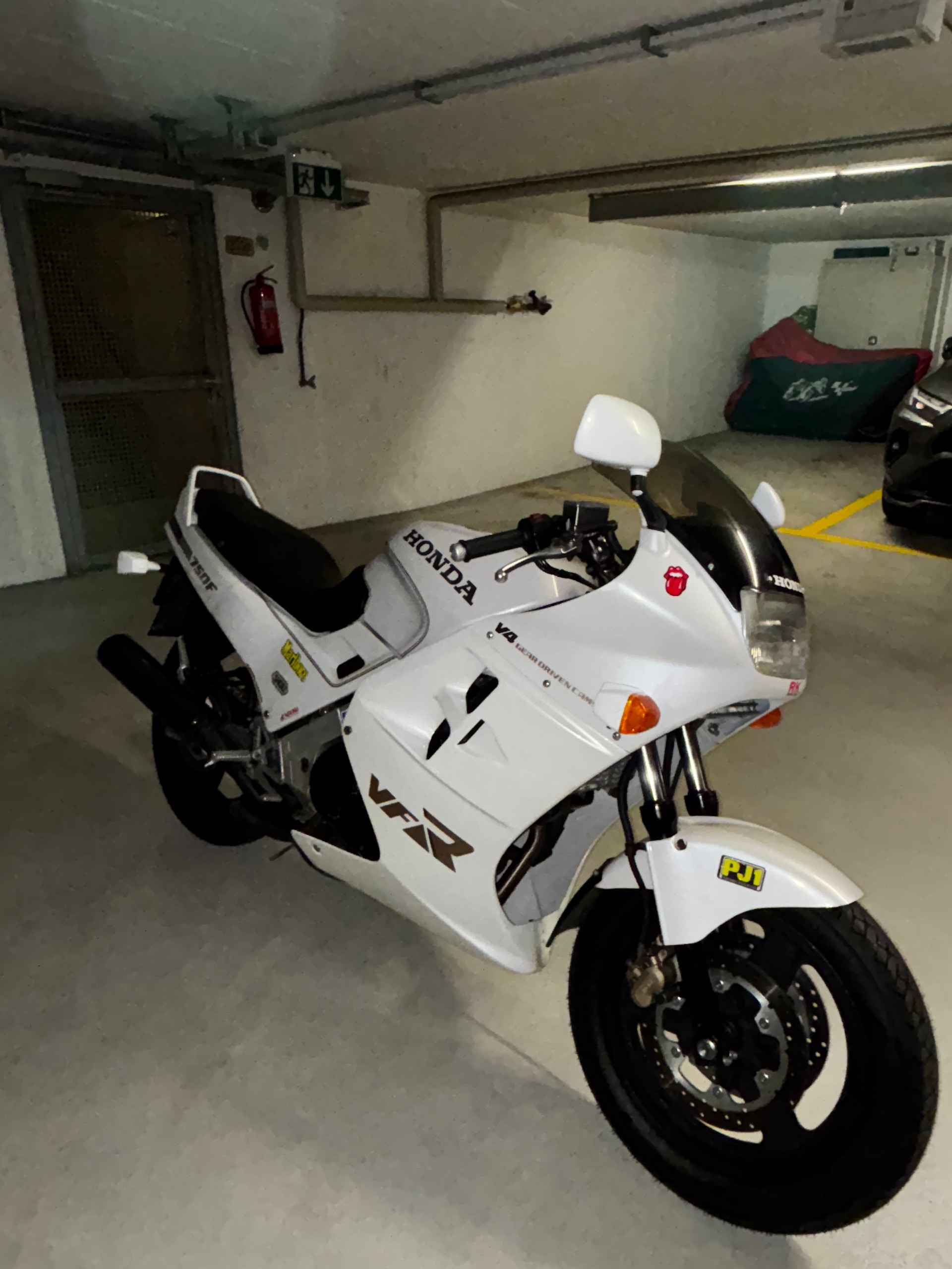 HONDA VFR 750 F G/H-image-2
