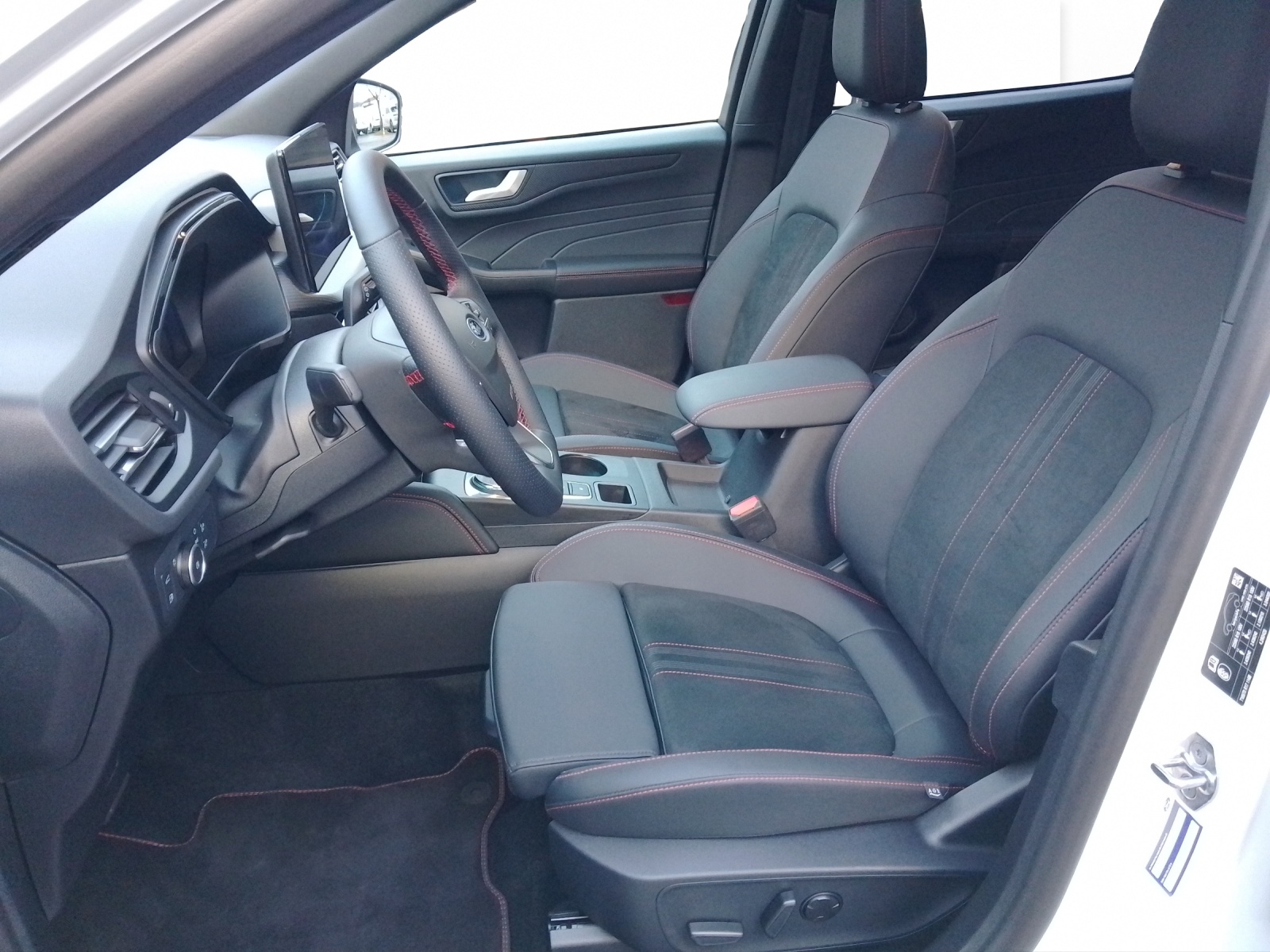 FORD Kuga 2.5 Plug-in Hybrid ST-Line X-image-5