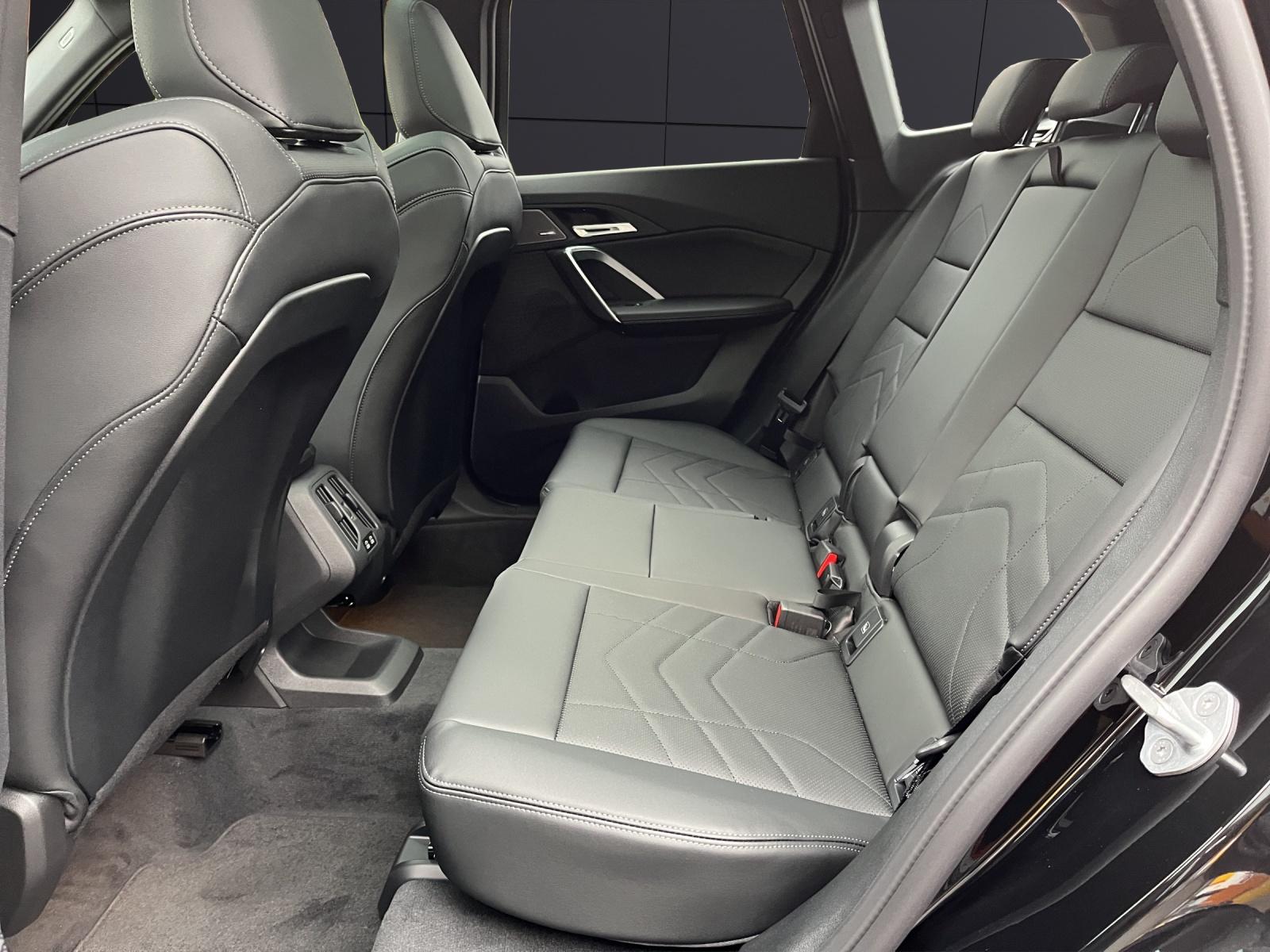 BMW X1 M35i-image-13