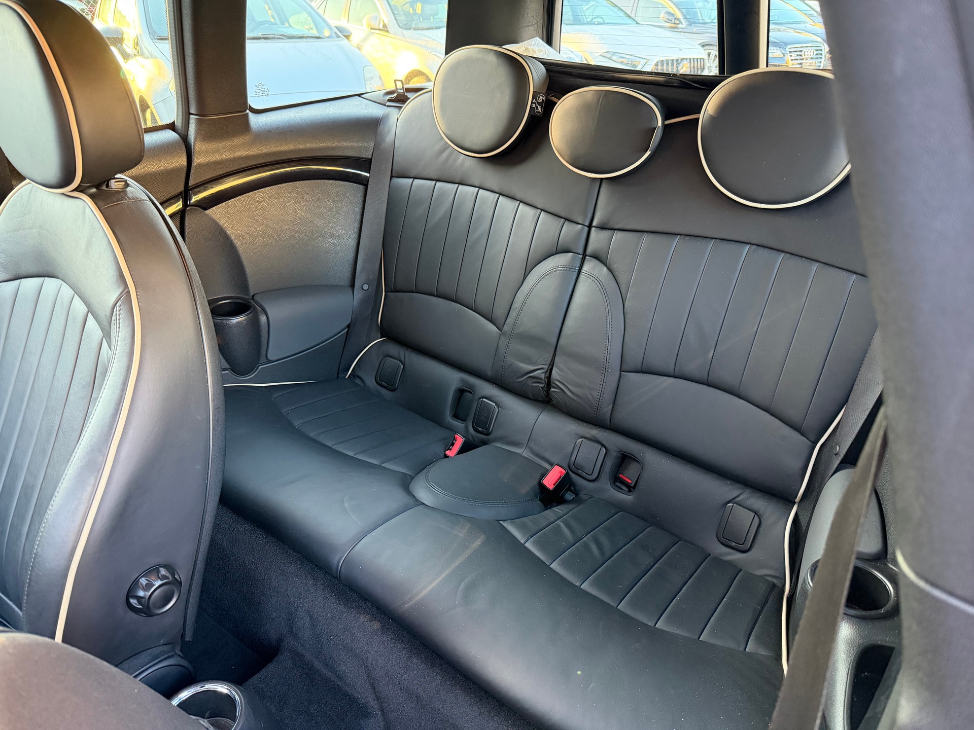 MINI Clubman Cooper John Cooper Works-image-7