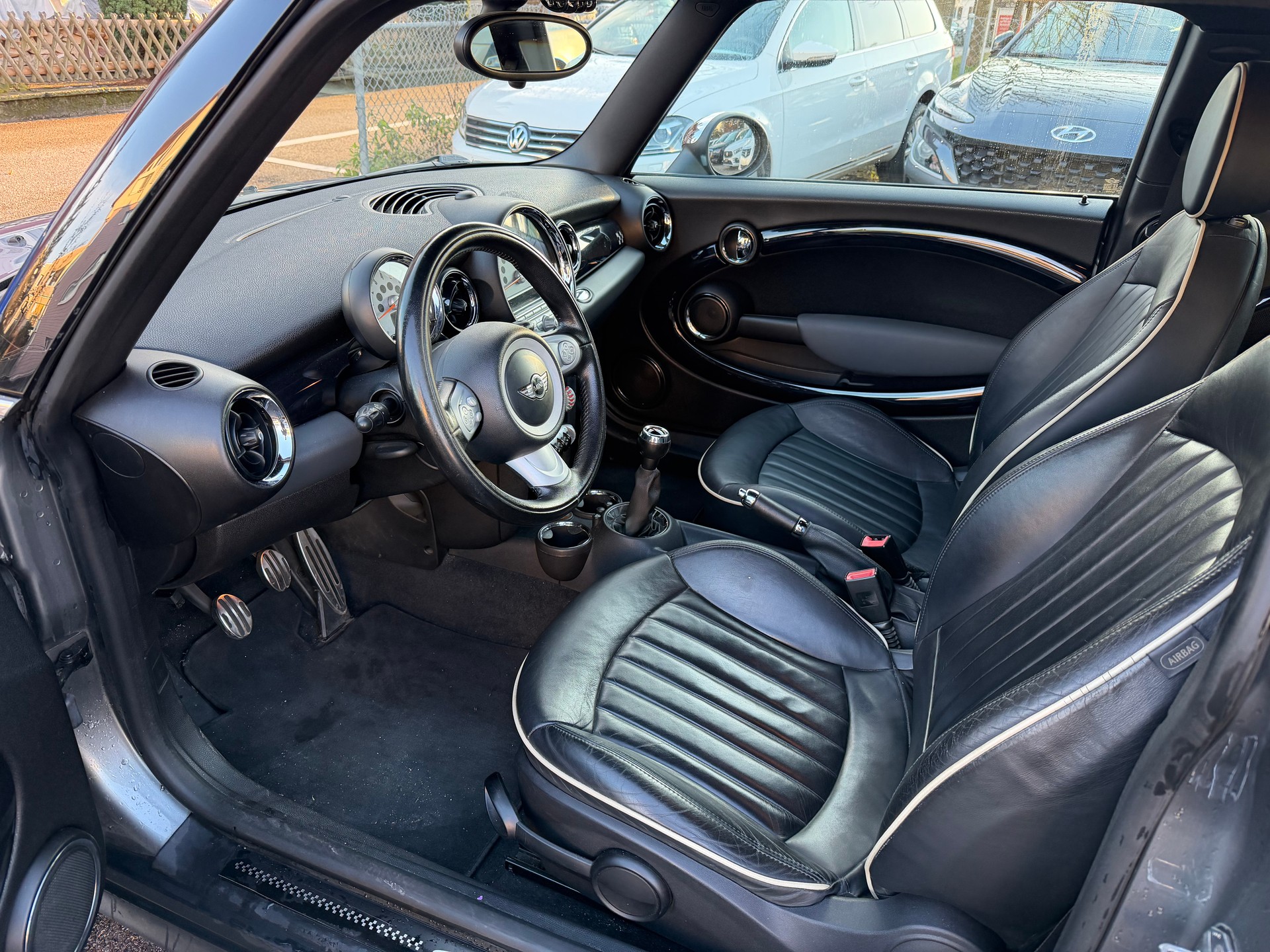 MINI Clubman Cooper John Cooper Works-image-6