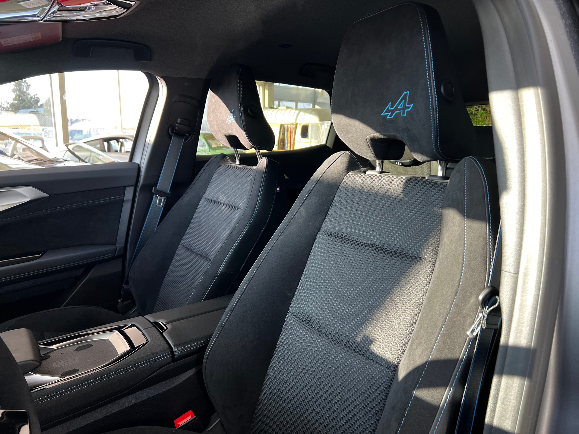 RENAULT Austral iconic esprit Alpine E-Tech-image-6